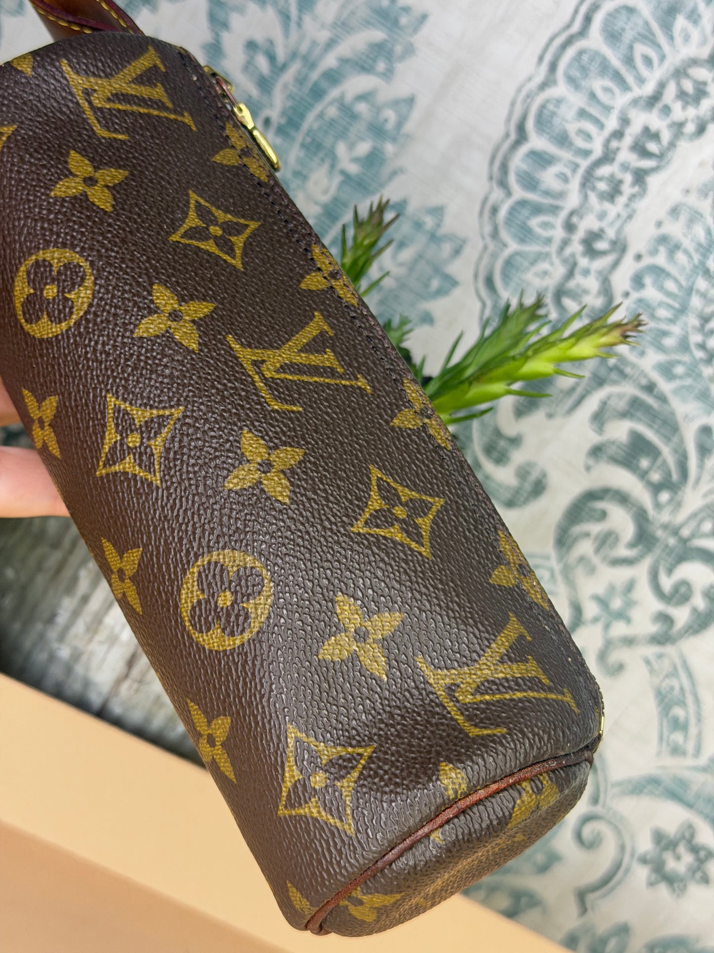 Louis Vuitton Vintage Trousse Ronde Pouch