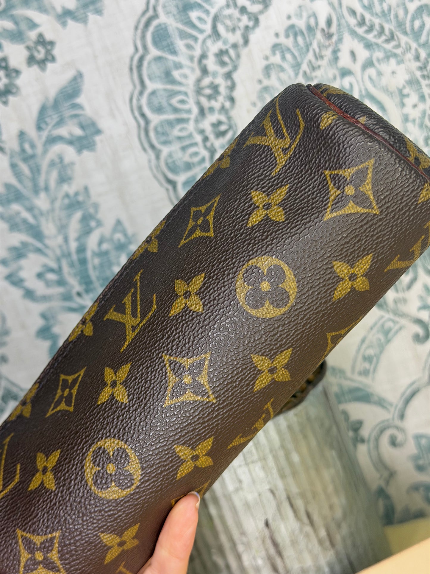 Louis Vuitton Vintage Trousse Ronde Pouch
