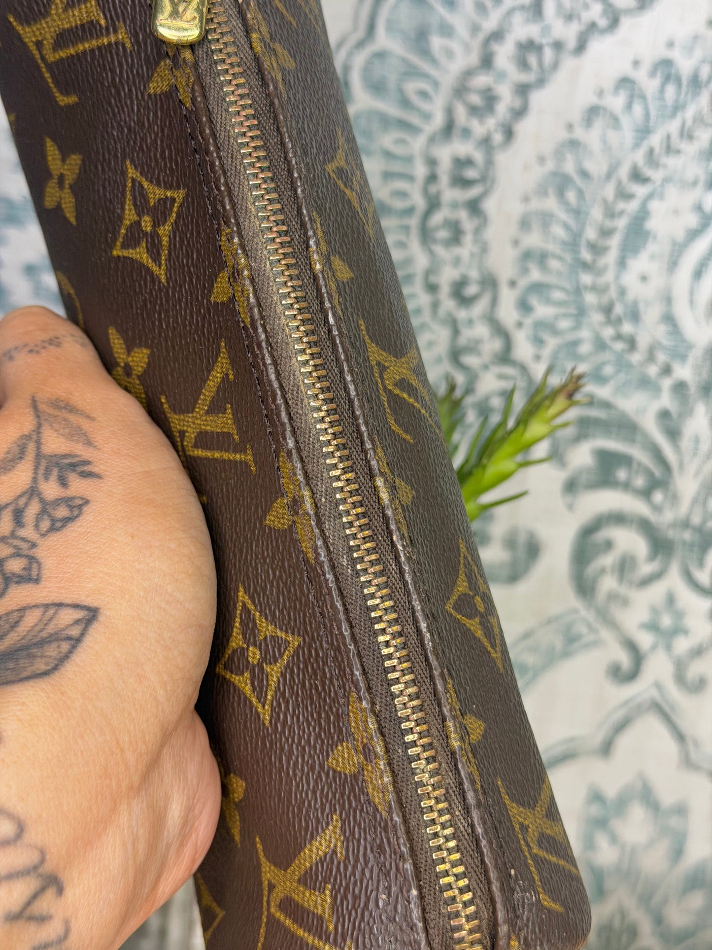 Louis Vuitton Vintage Trousse Ronde Pouch