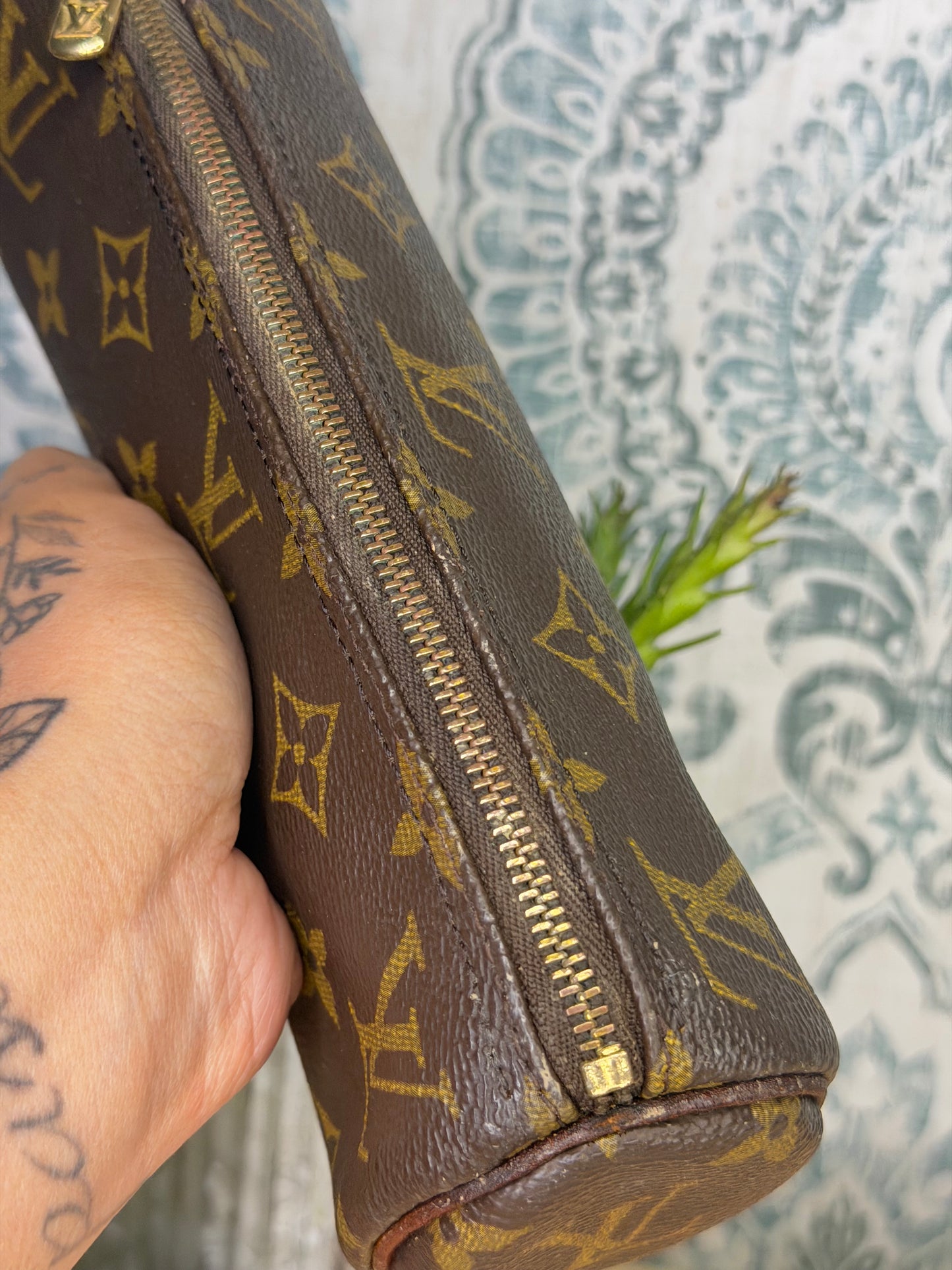 Louis Vuitton Vintage Trousse Ronde Pouch