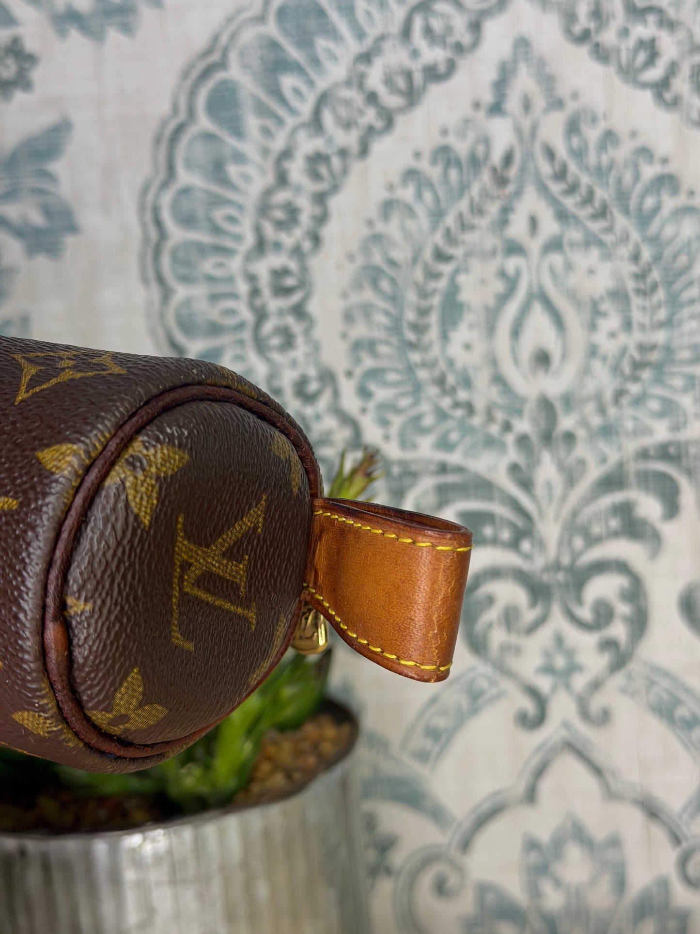 Louis Vuitton Vintage Trousse Ronde Pouch