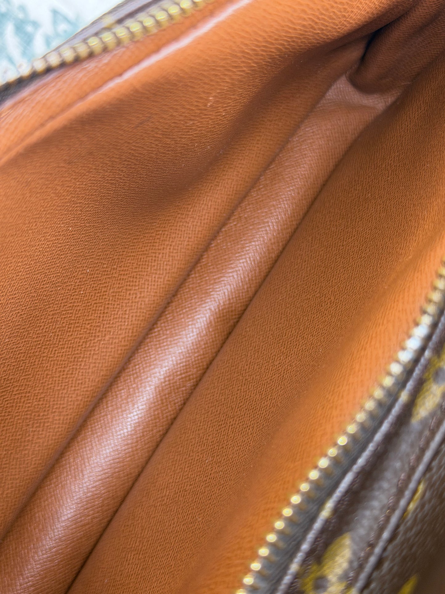 Louis Vuitton Nile PM