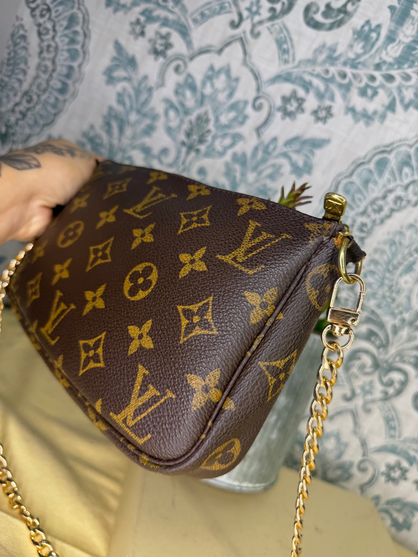 Louis Vuitton Pochette Accessories