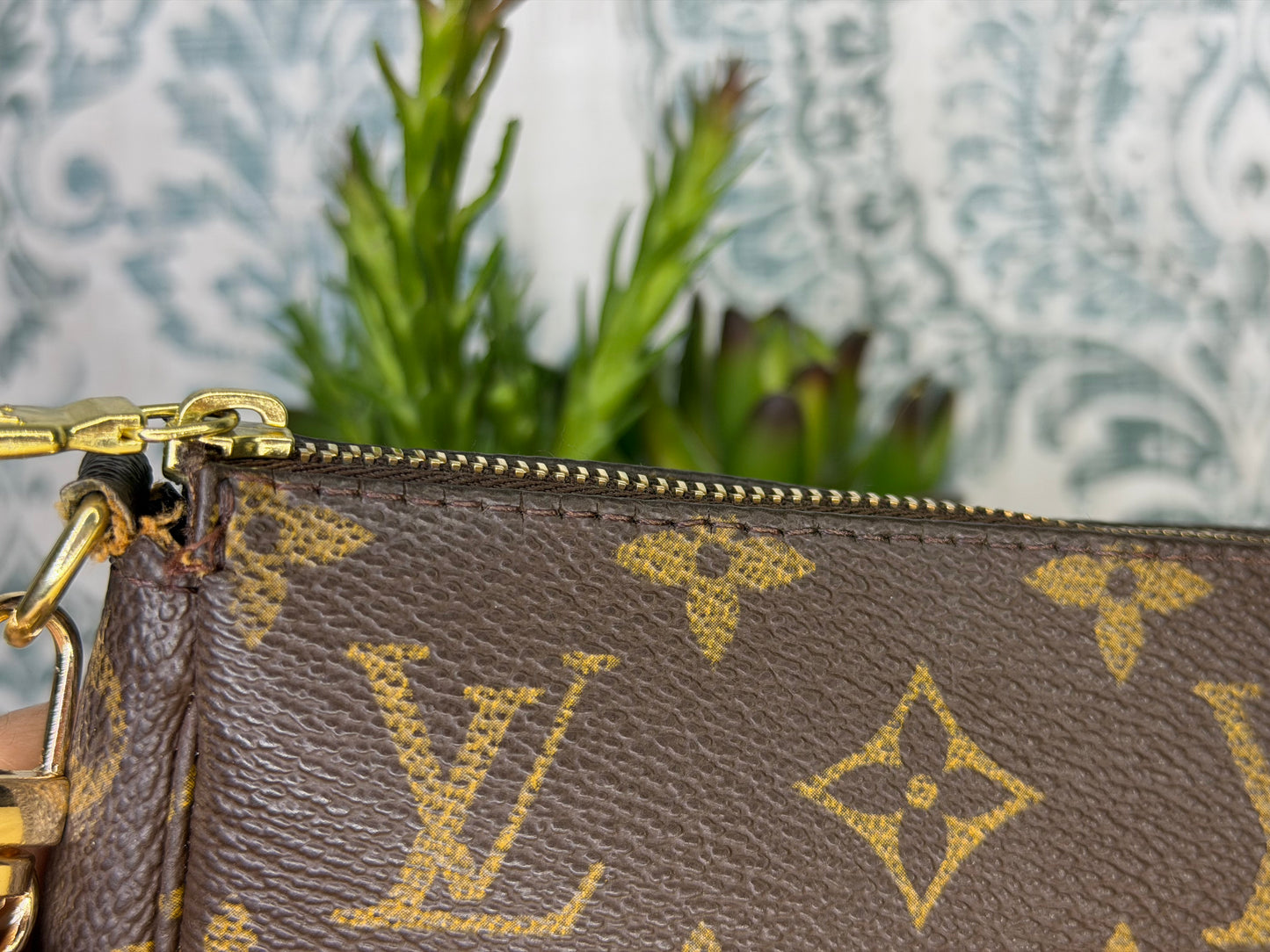 Louis Vuitton Pochette Accessories