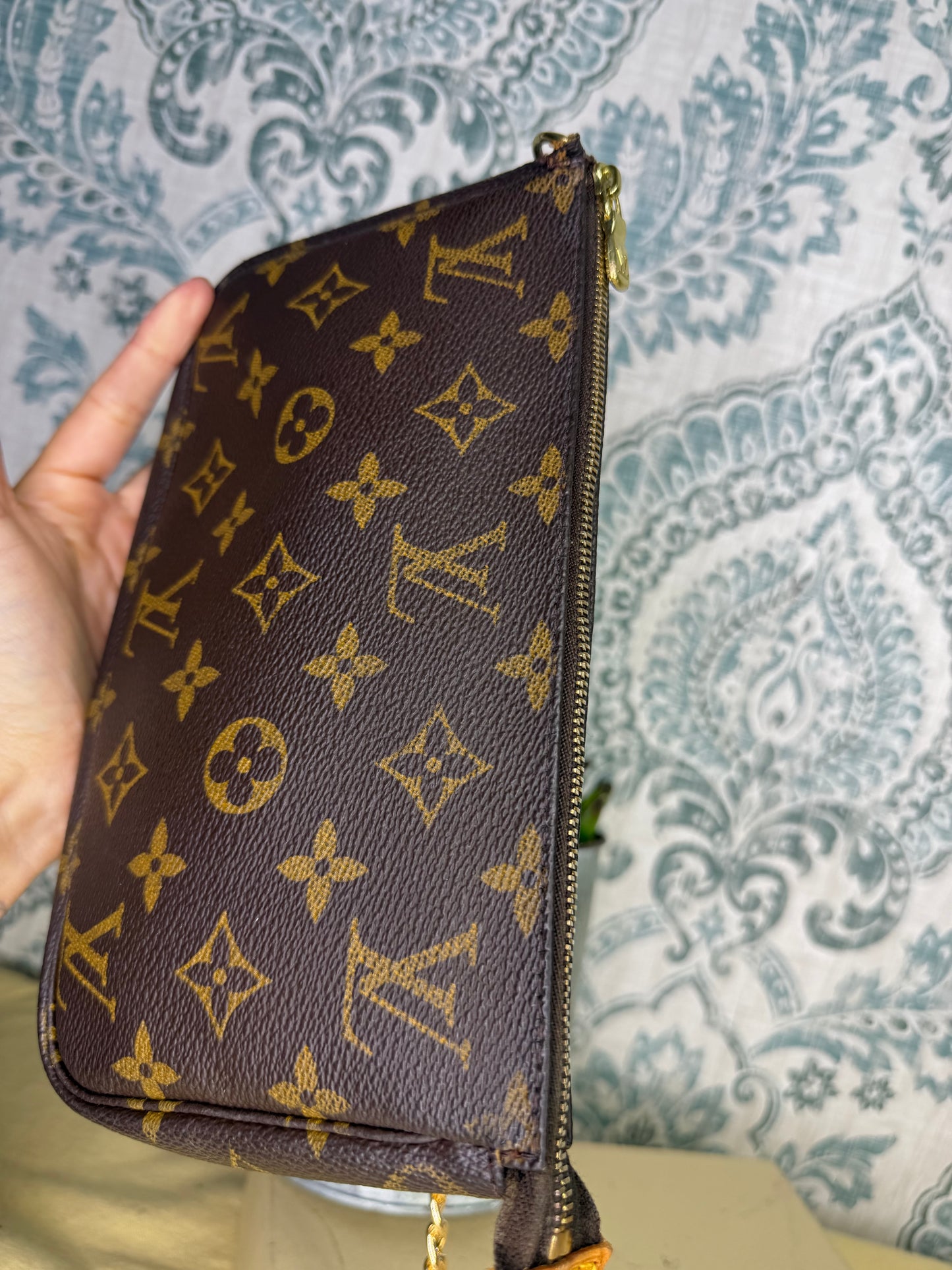 Louis Vuitton Pochette Accessories