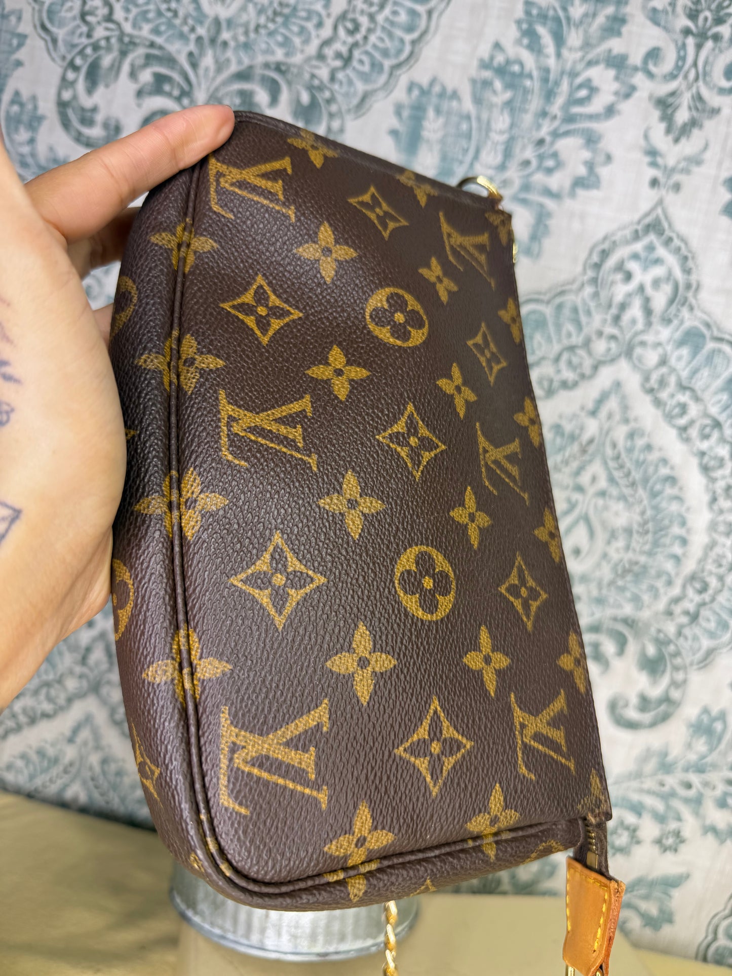 Louis Vuitton Pochette Accessories