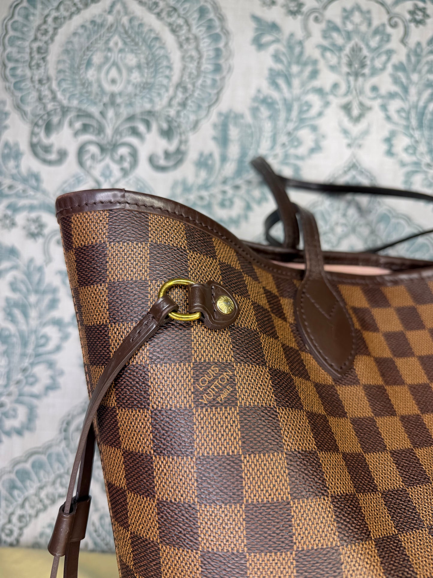 Louis Vuitton Neverfull MM Damier Ebene Rose Ballerine