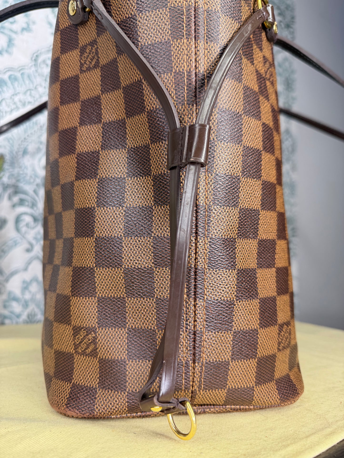 Louis Vuitton Neverfull MM Damier Ebene Rose Ballerine