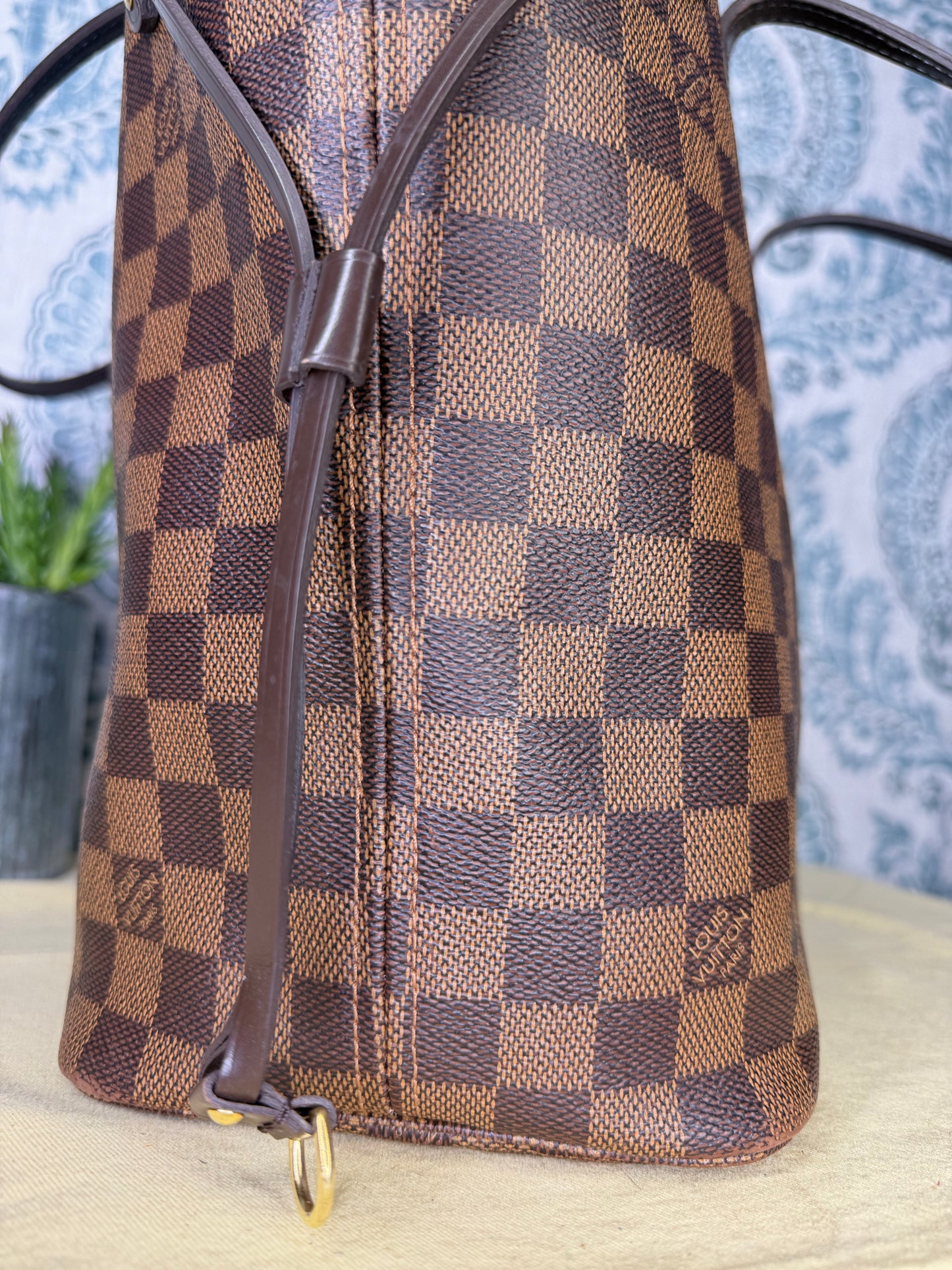 Louis Vuitton Neverfull MM Damier Ebene Rose Ballerine