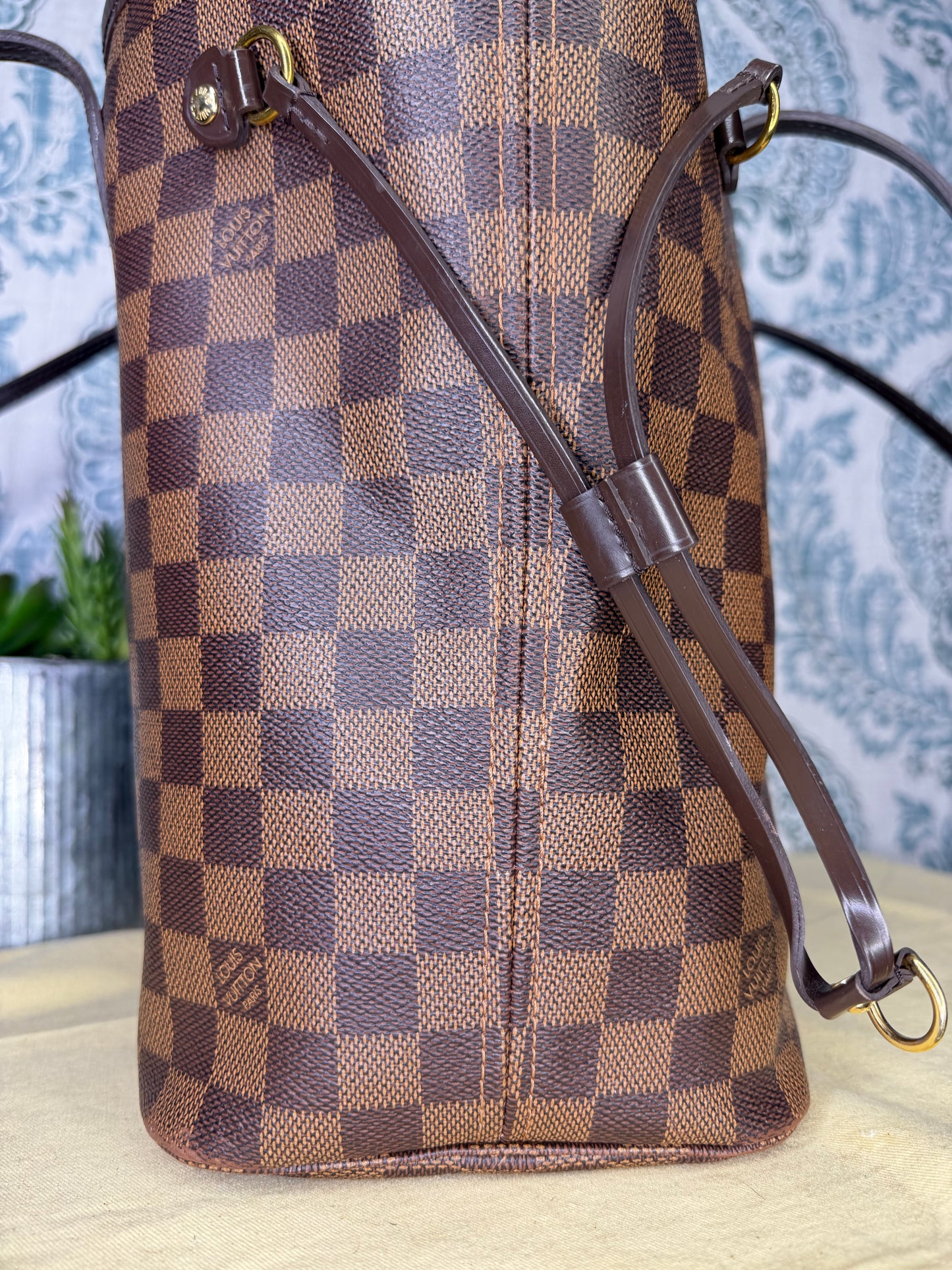 Louis Vuitton Neverfull MM Damier Ebene Rose Ballerine
