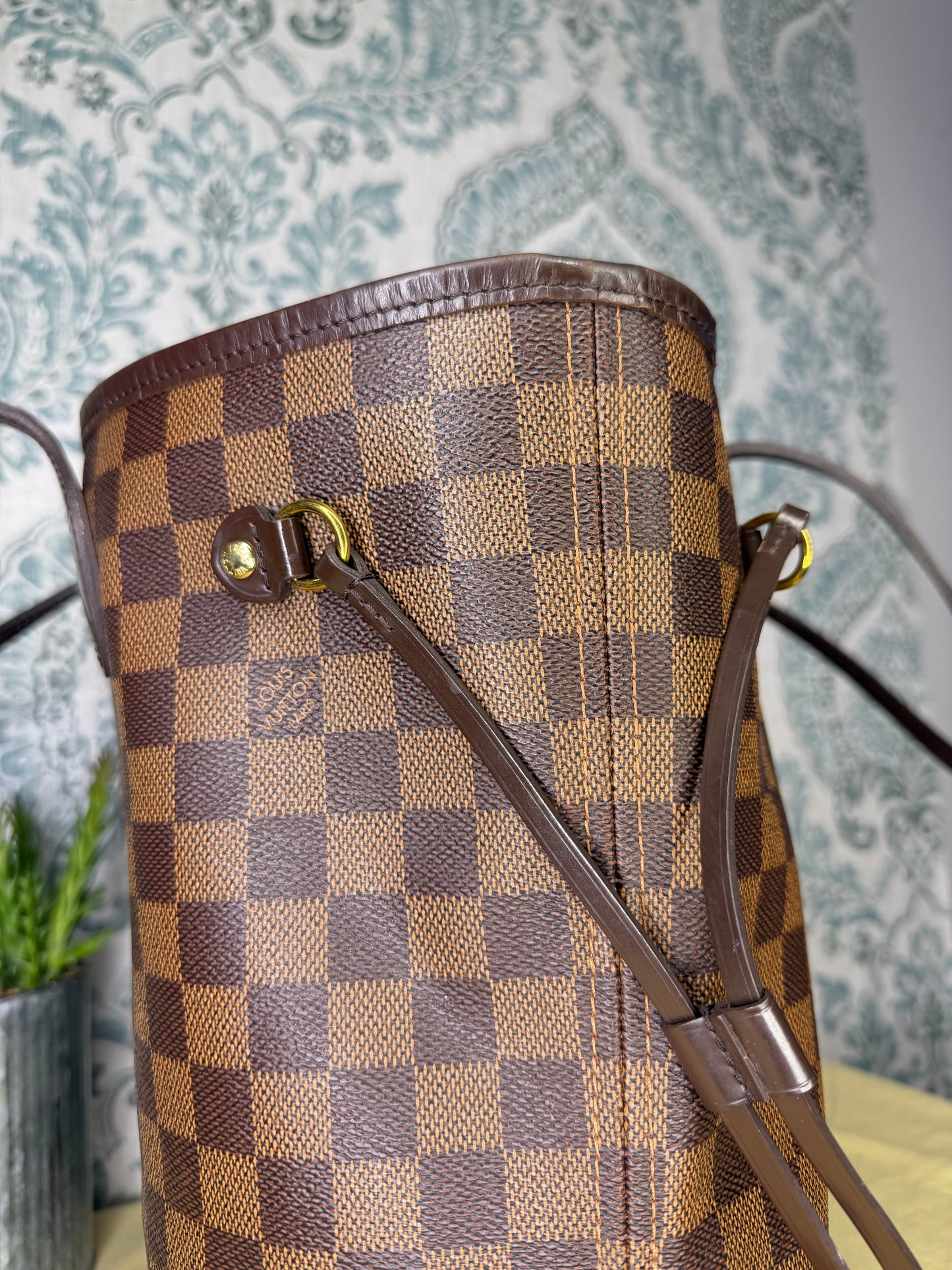 Louis Vuitton Neverfull MM Damier Ebene Rose Ballerine