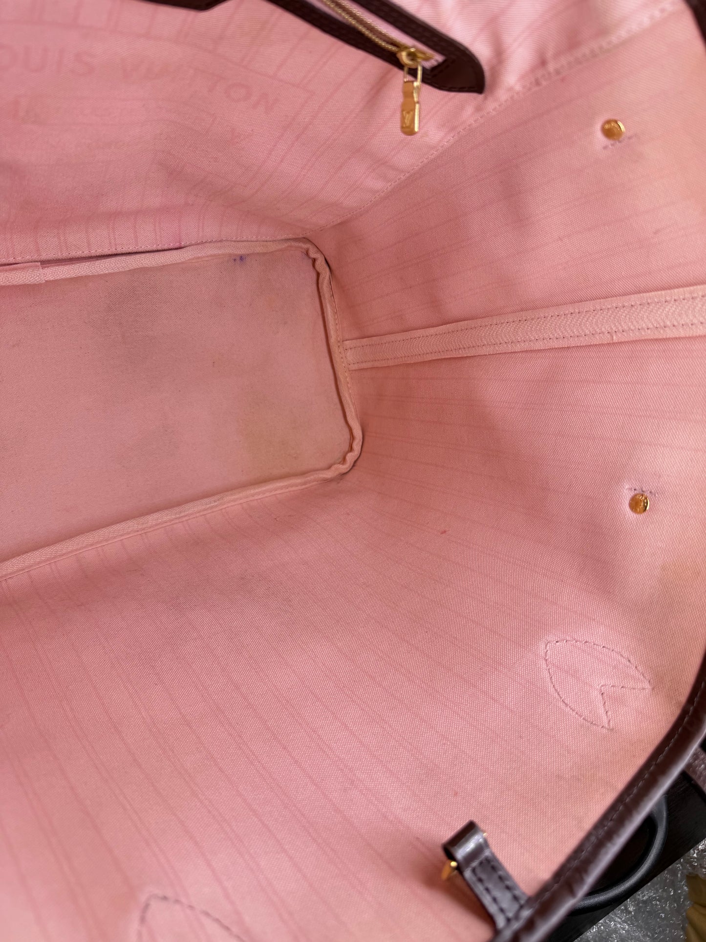 Louis Vuitton Neverfull MM Damier Ebene Rose Ballerine