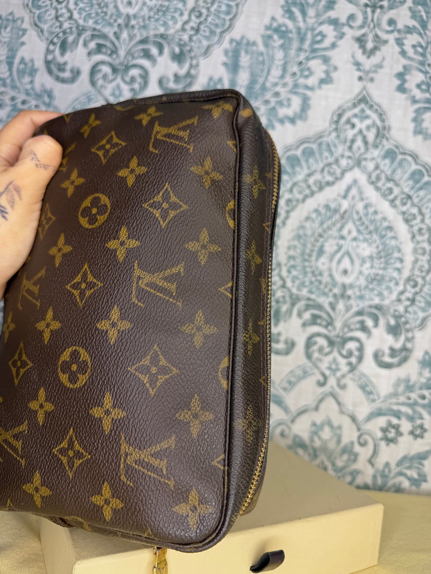 Louis Vuitton Trousse 23
