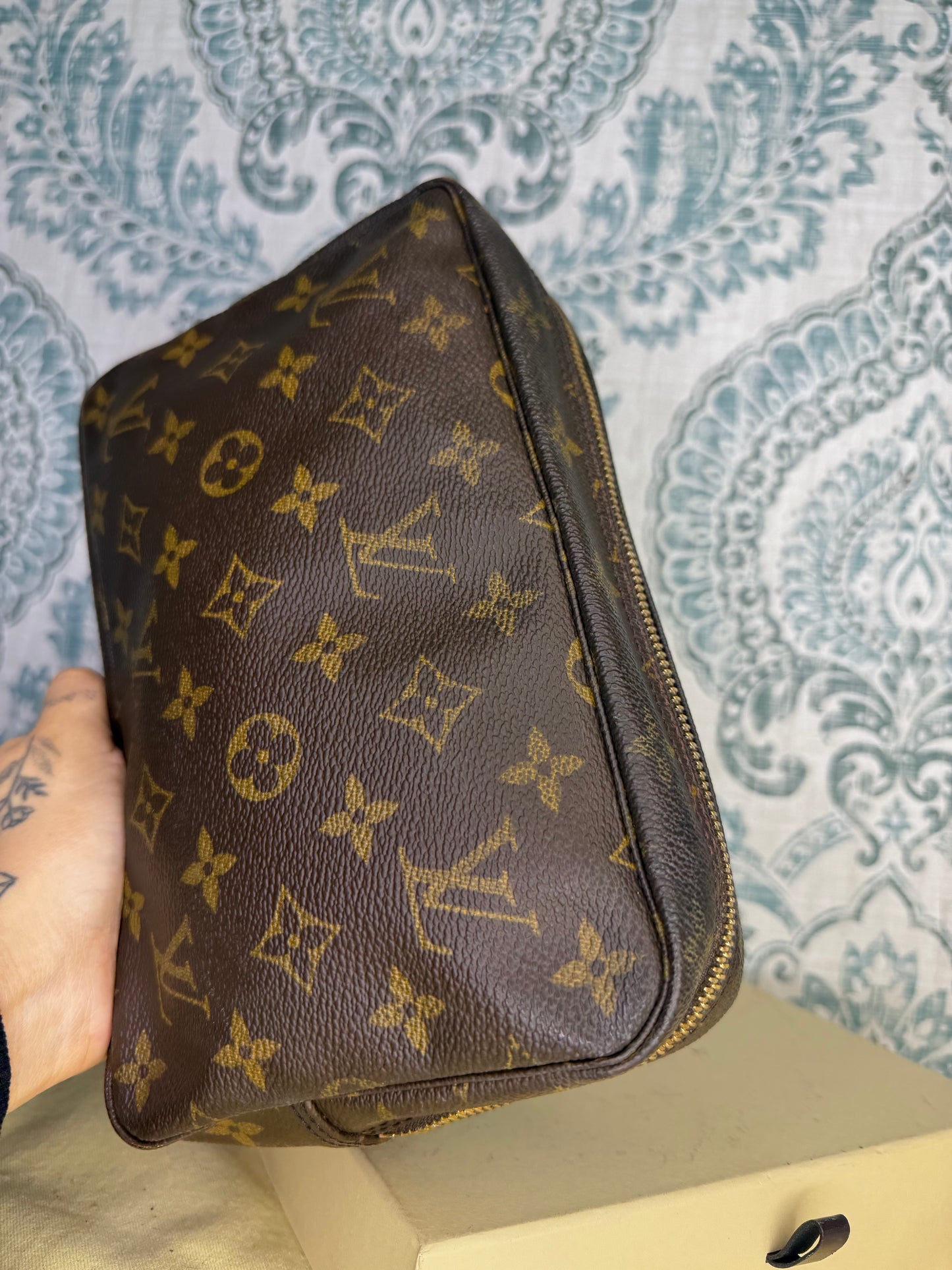 Louis Vuitton Trousse 23