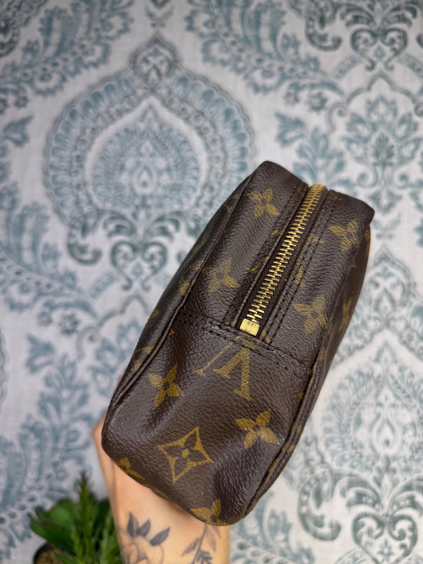 Louis Vuitton Trousse 23