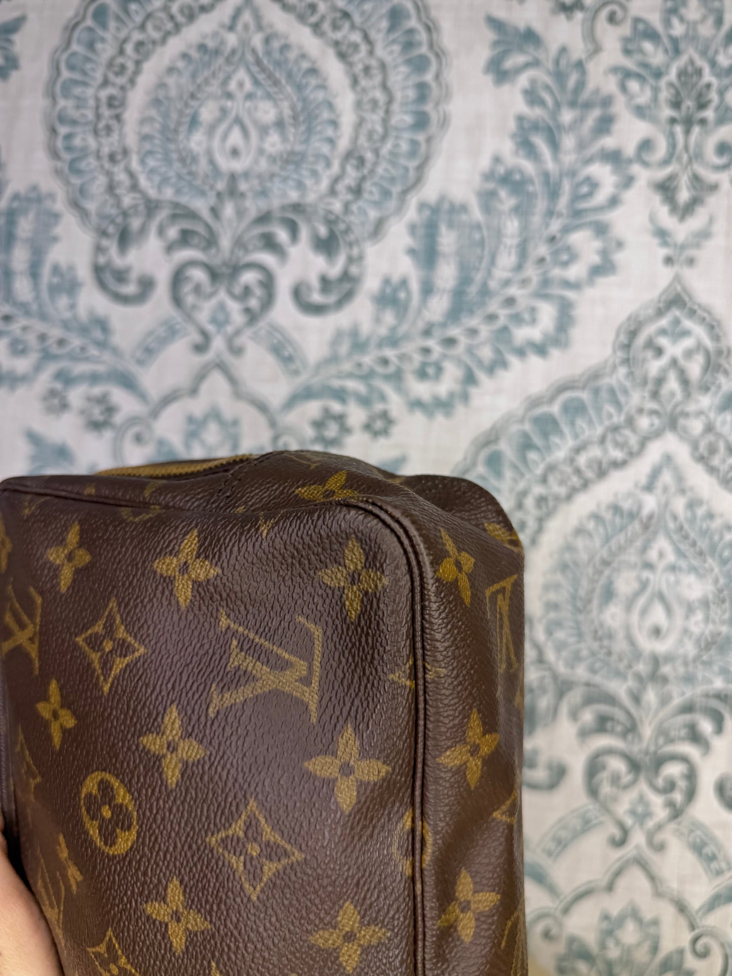 Louis Vuitton Trousse 23