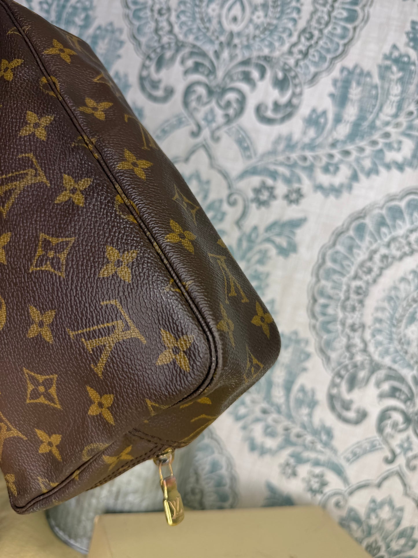 Louis Vuitton Trousse 23