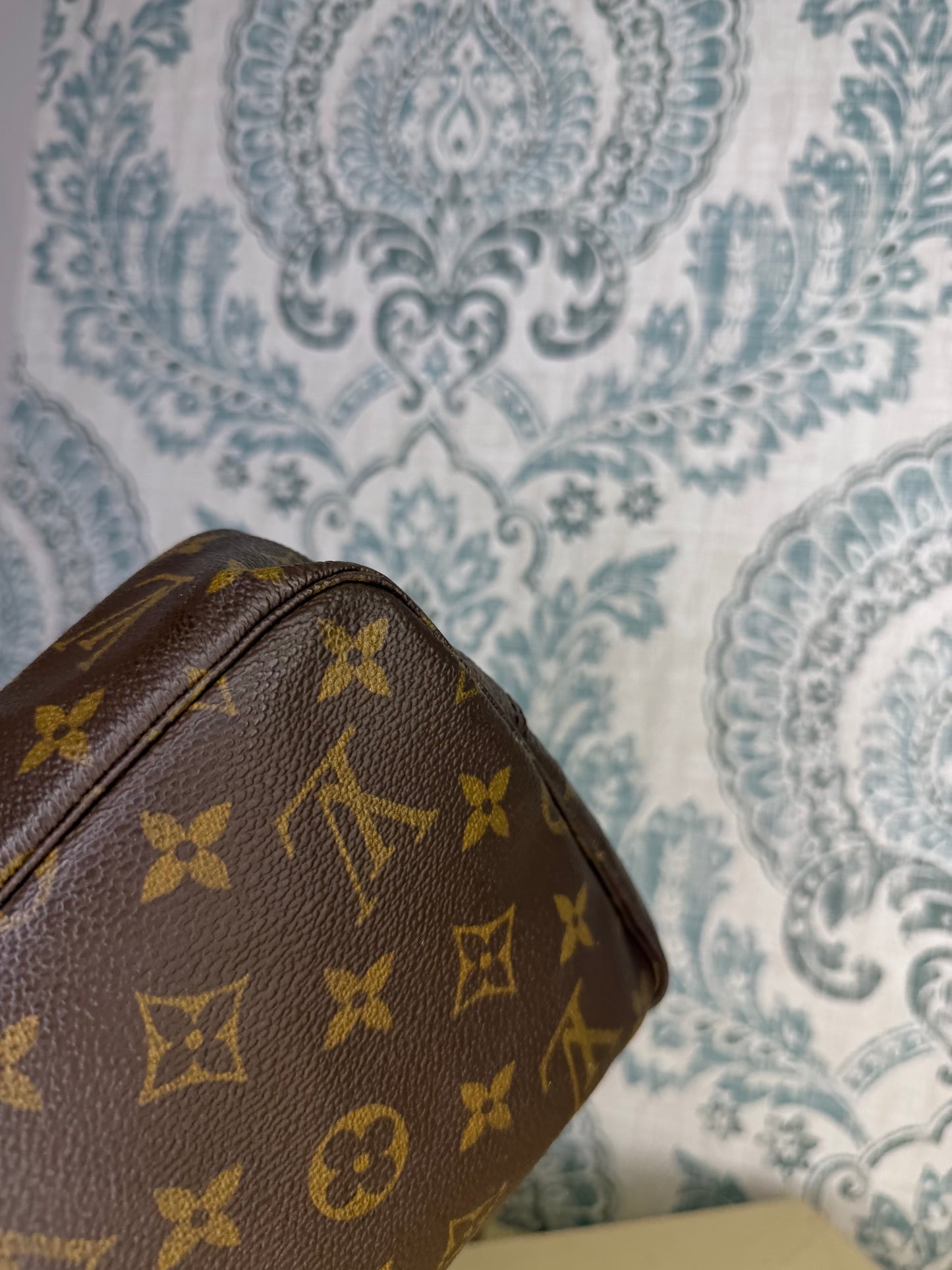 Louis Vuitton Trousse 23