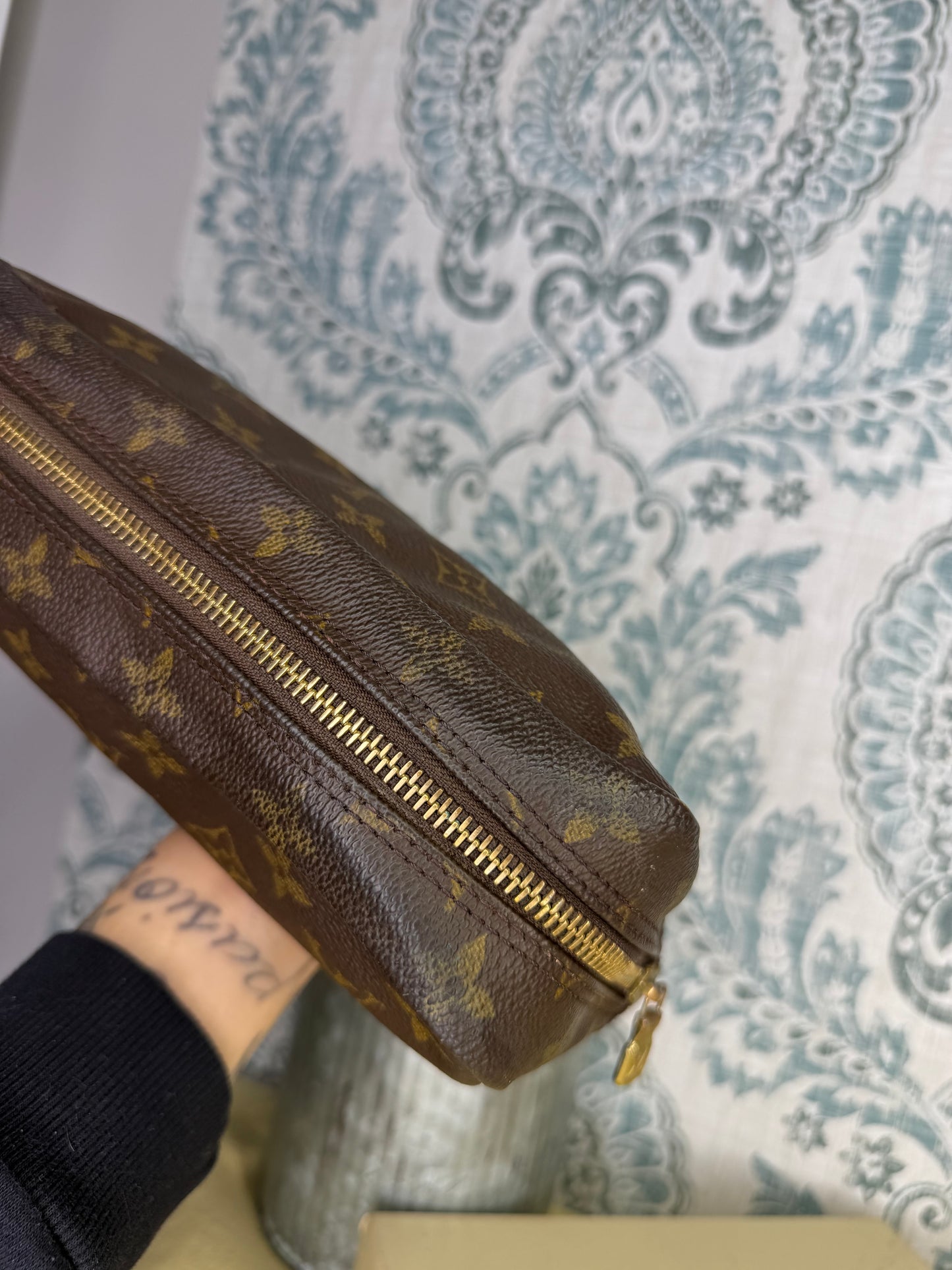 Louis Vuitton Trousse 23
