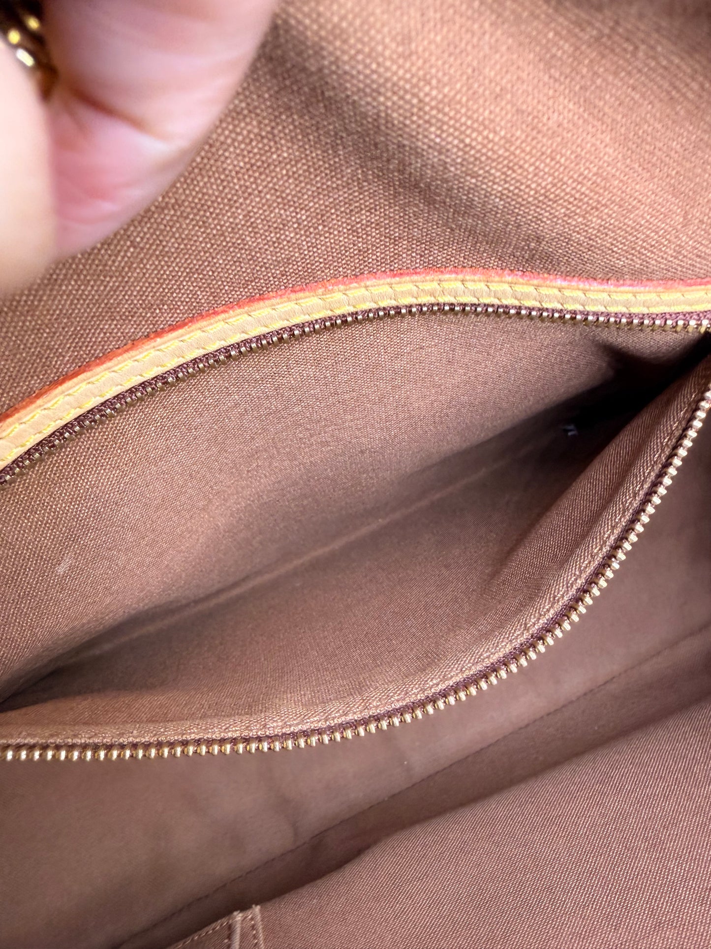 Louis Vuitton Batignolles Horizontal