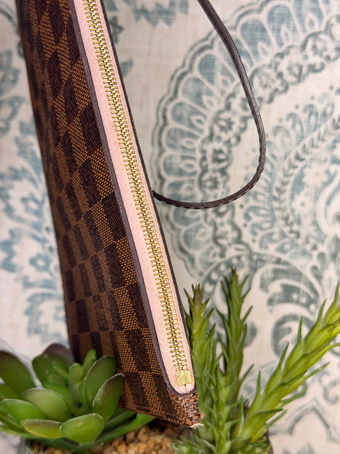 Louis Vuitton Damier Ebene Neverfull MM Pochette Rose Ballerine