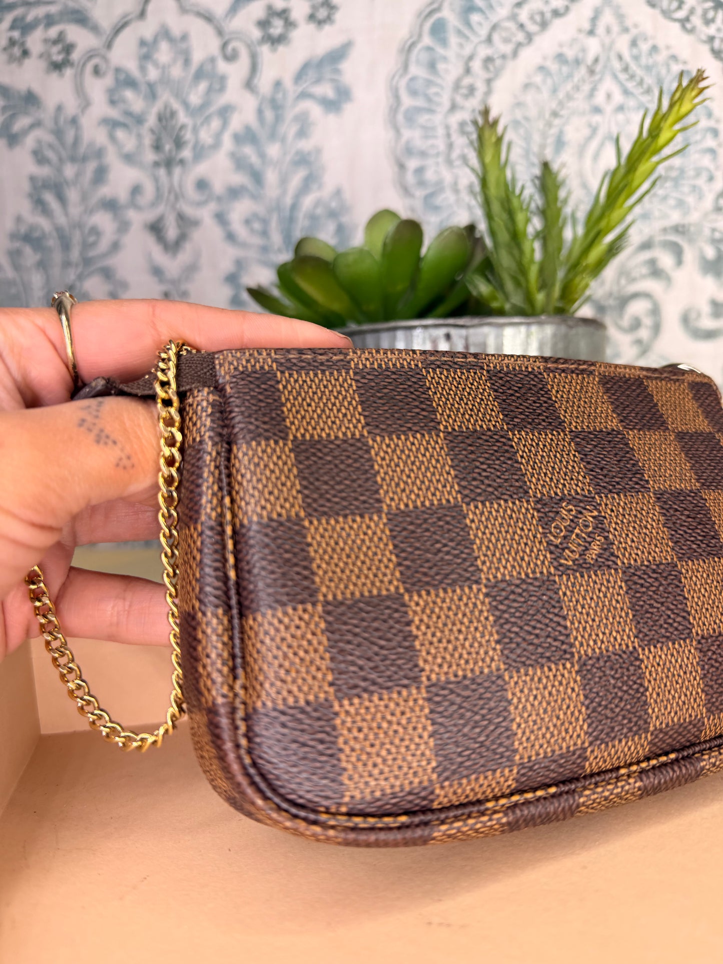 Louis Vuitton Damier Ebene Mini Pochette
