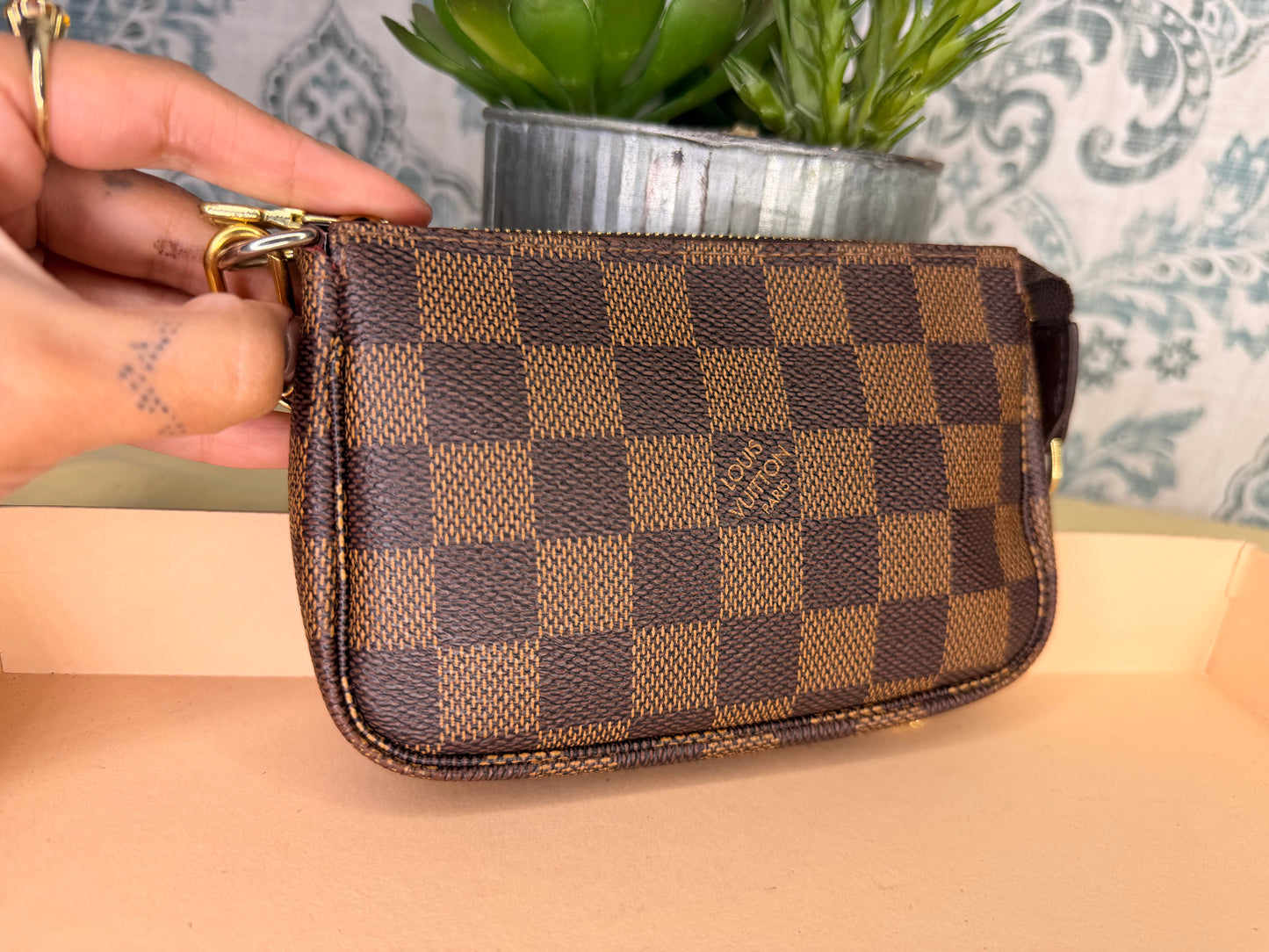 Louis Vuitton Damier Ebene Mini Pochette
