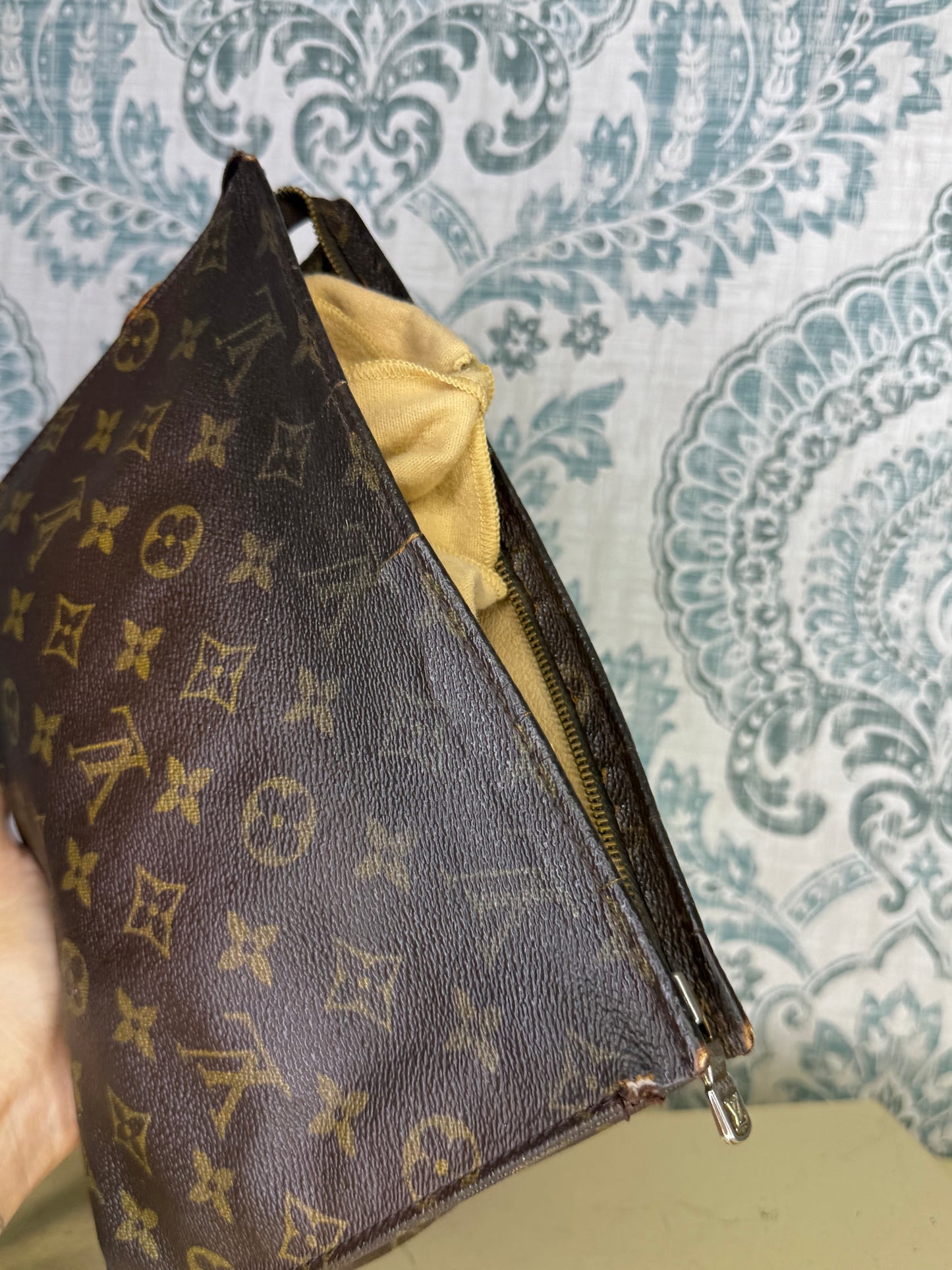 Louis Vuitton Monogram Toiletry 26 Project Set