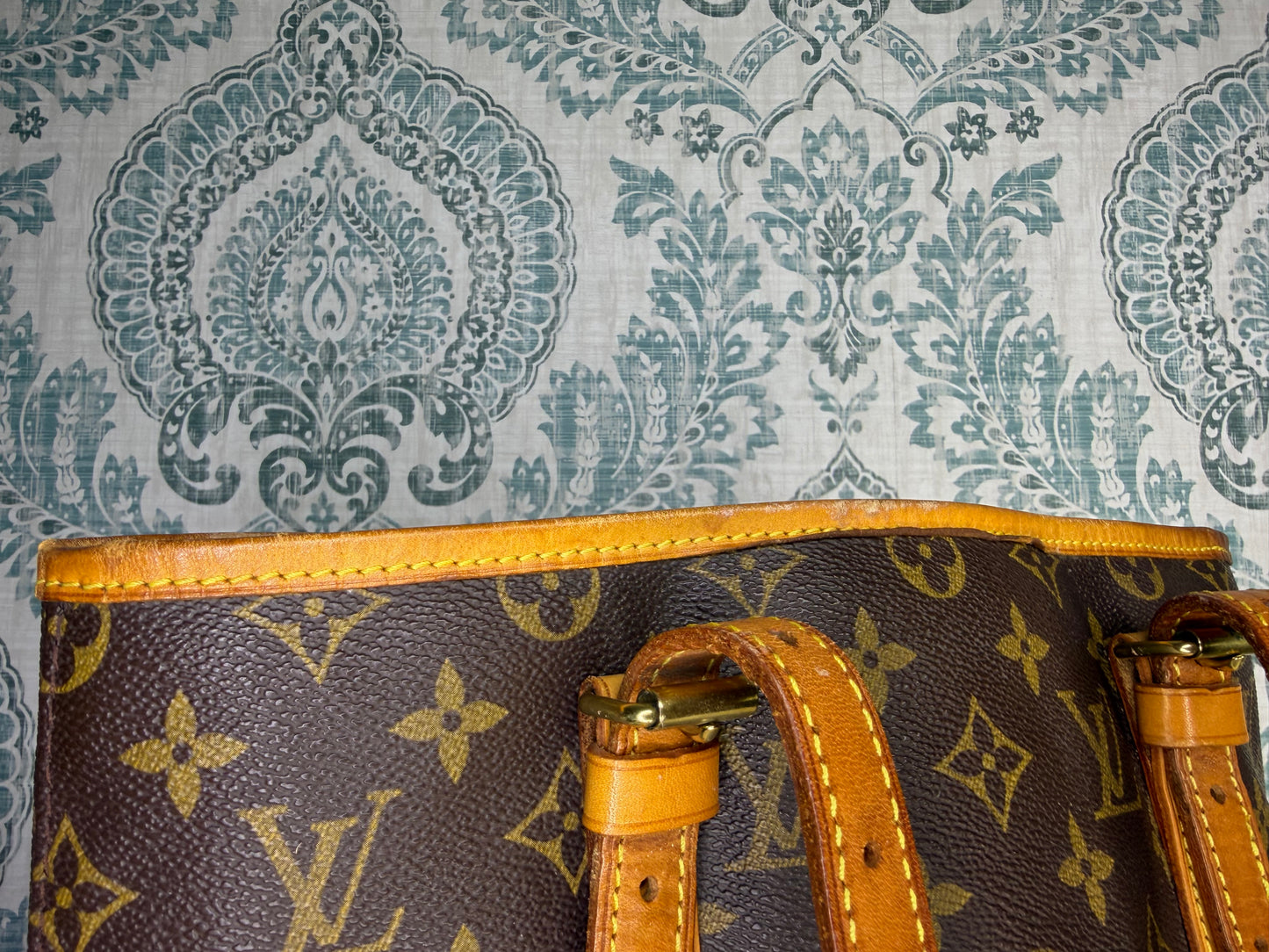 Louis Vuitton Bucket GM #1A