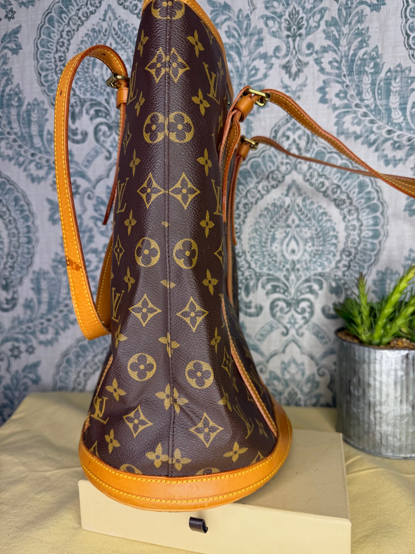 Louis Vuitton Bucket GM #2
