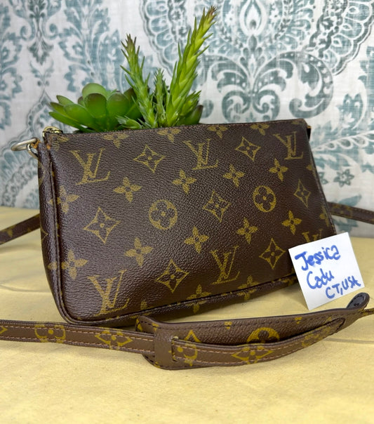 Louis Vuitton Pochette Accessories with Monogram Strap