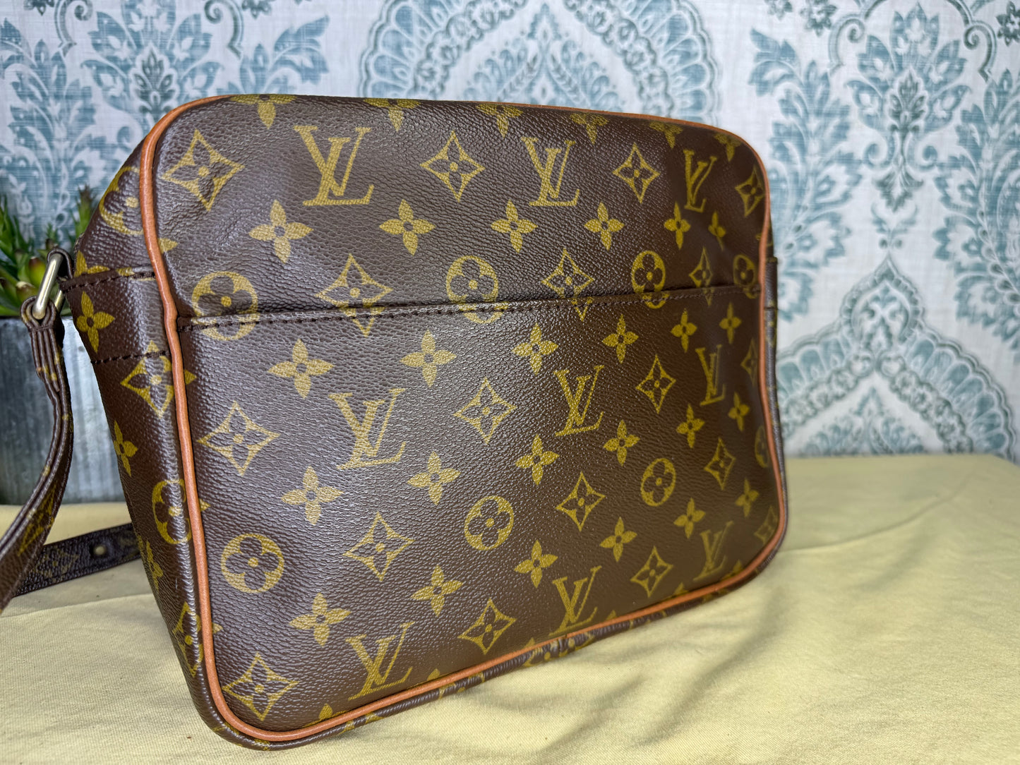 Louis Vuitton Nile (vintage model)