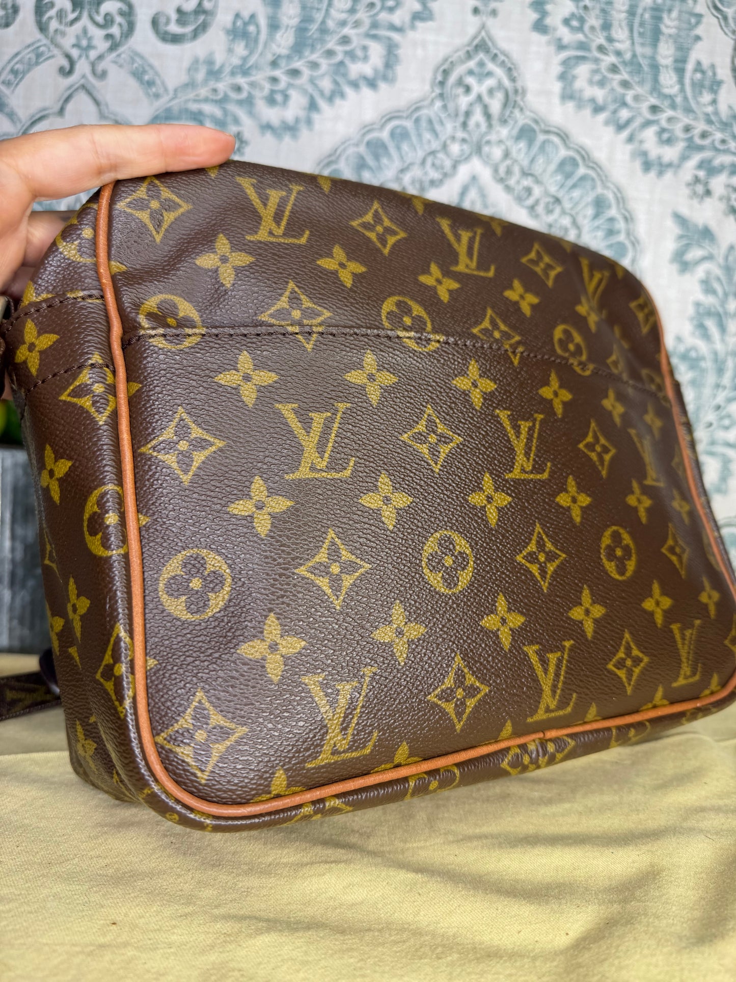 Louis Vuitton Nile (vintage model)