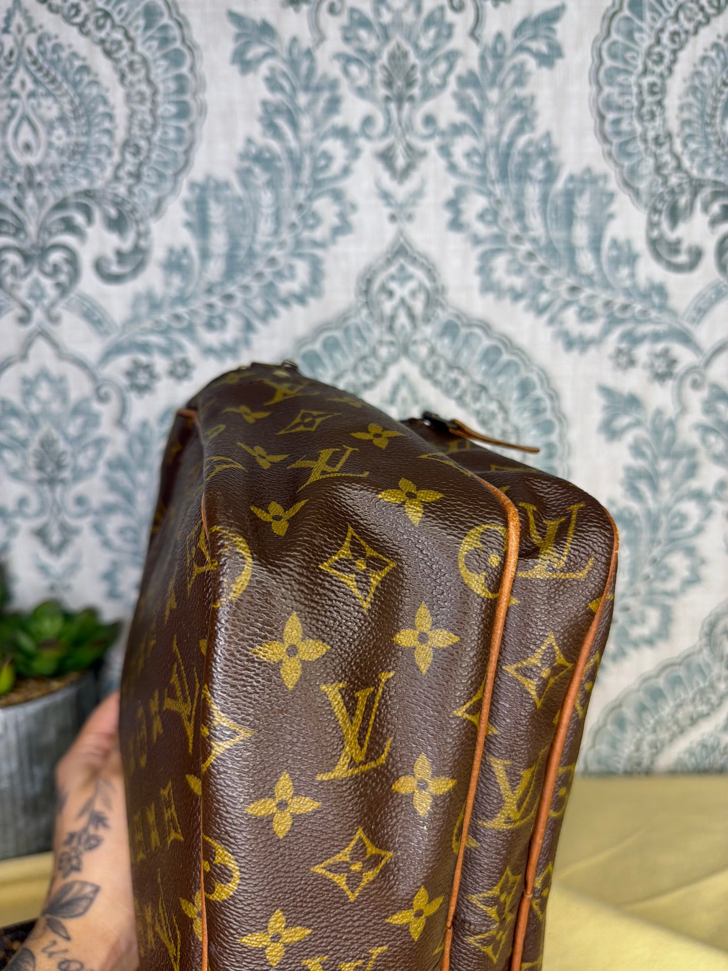 Louis Vuitton Nile (vintage model)