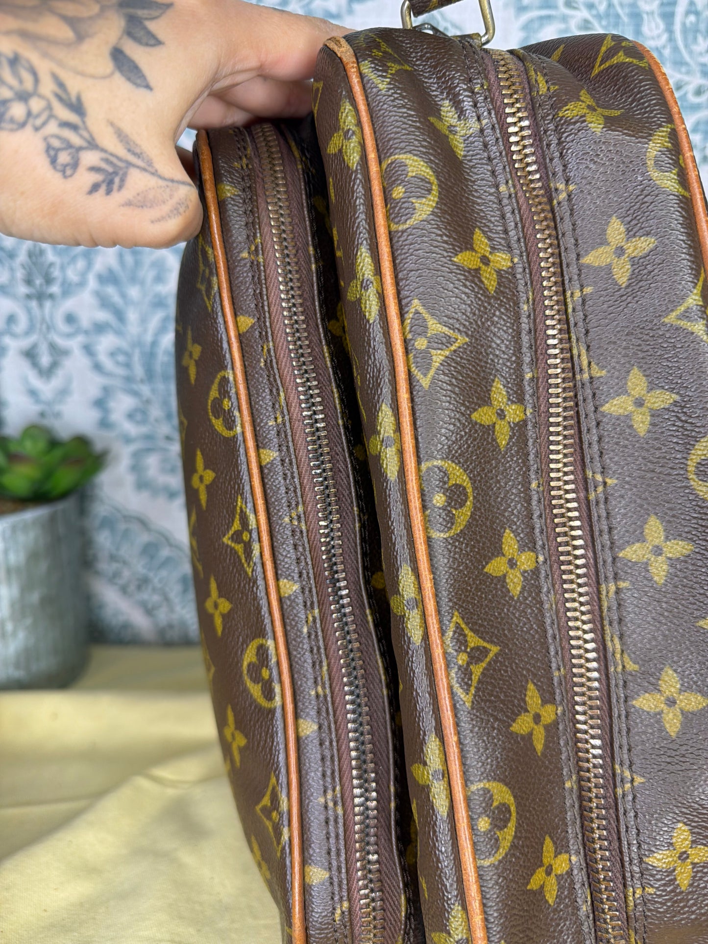 Louis Vuitton Nile (vintage model)