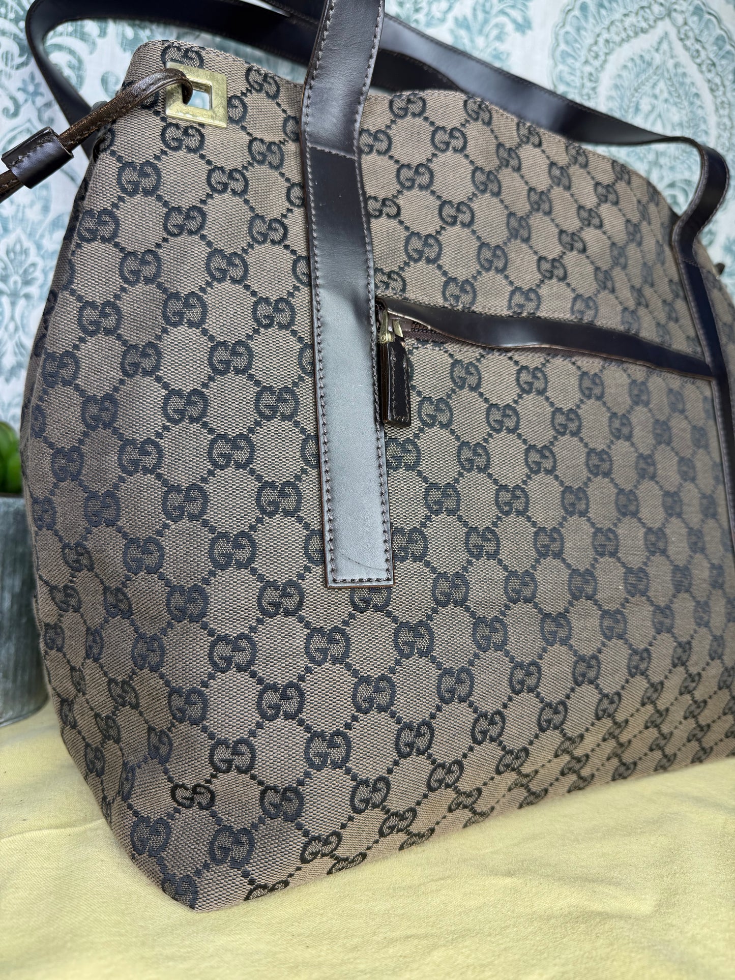 Gucci Drawstring Black Tote Bag Canvas