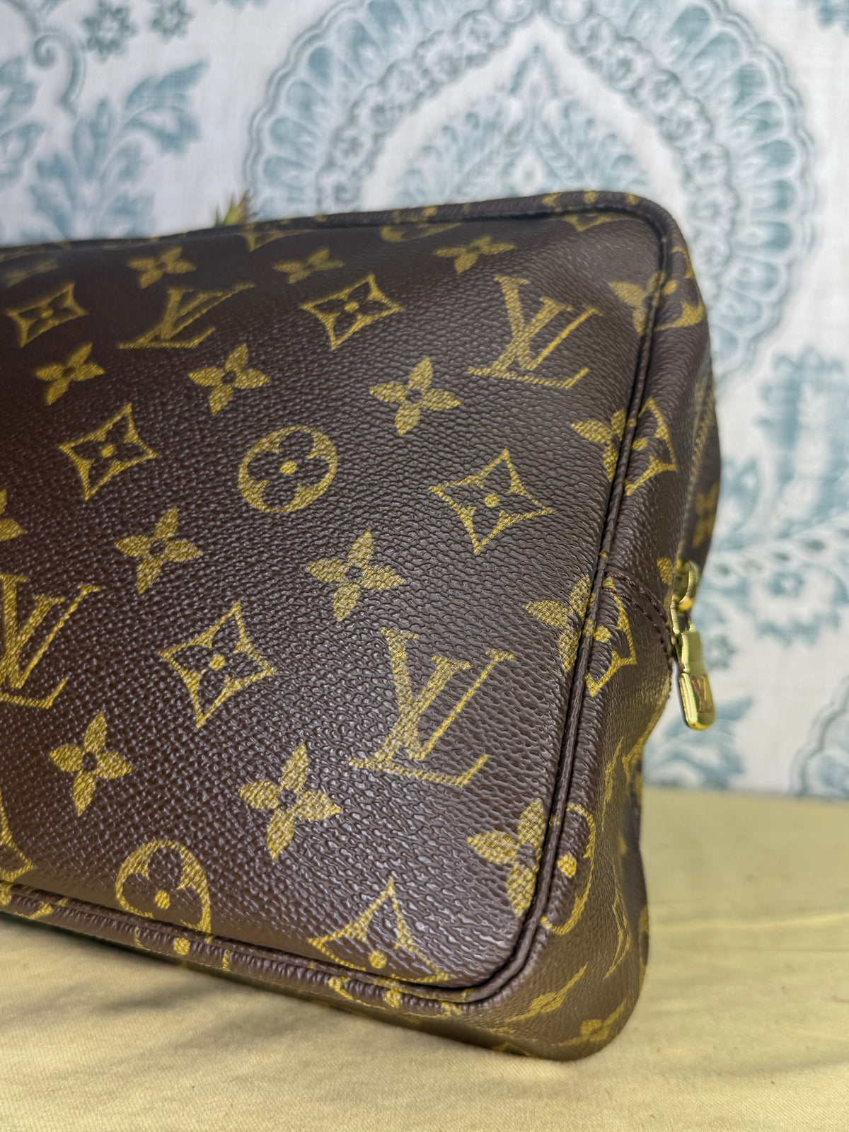 Louis Vuitton Trousse 28