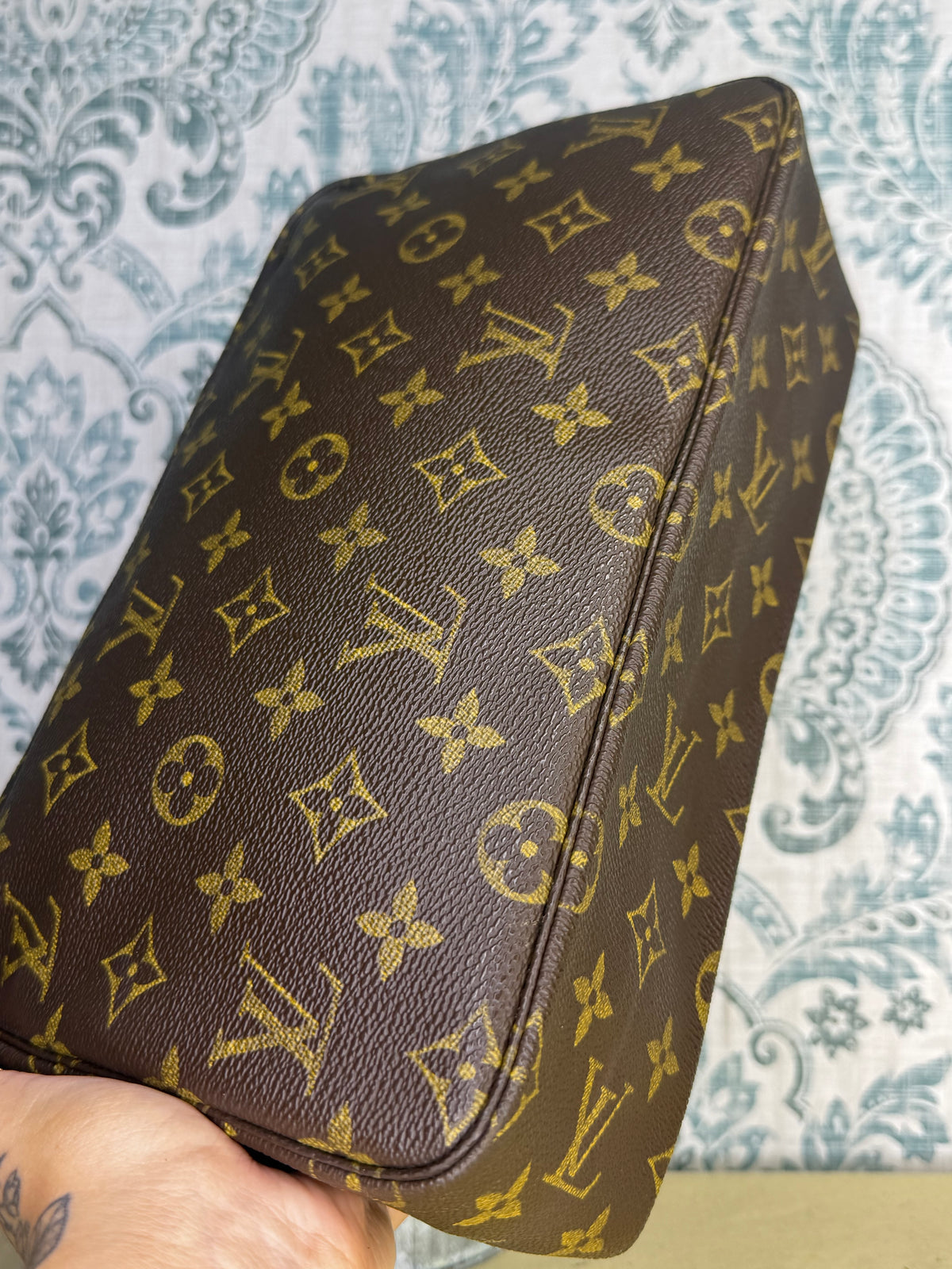 Louis Vuitton Trousse 28