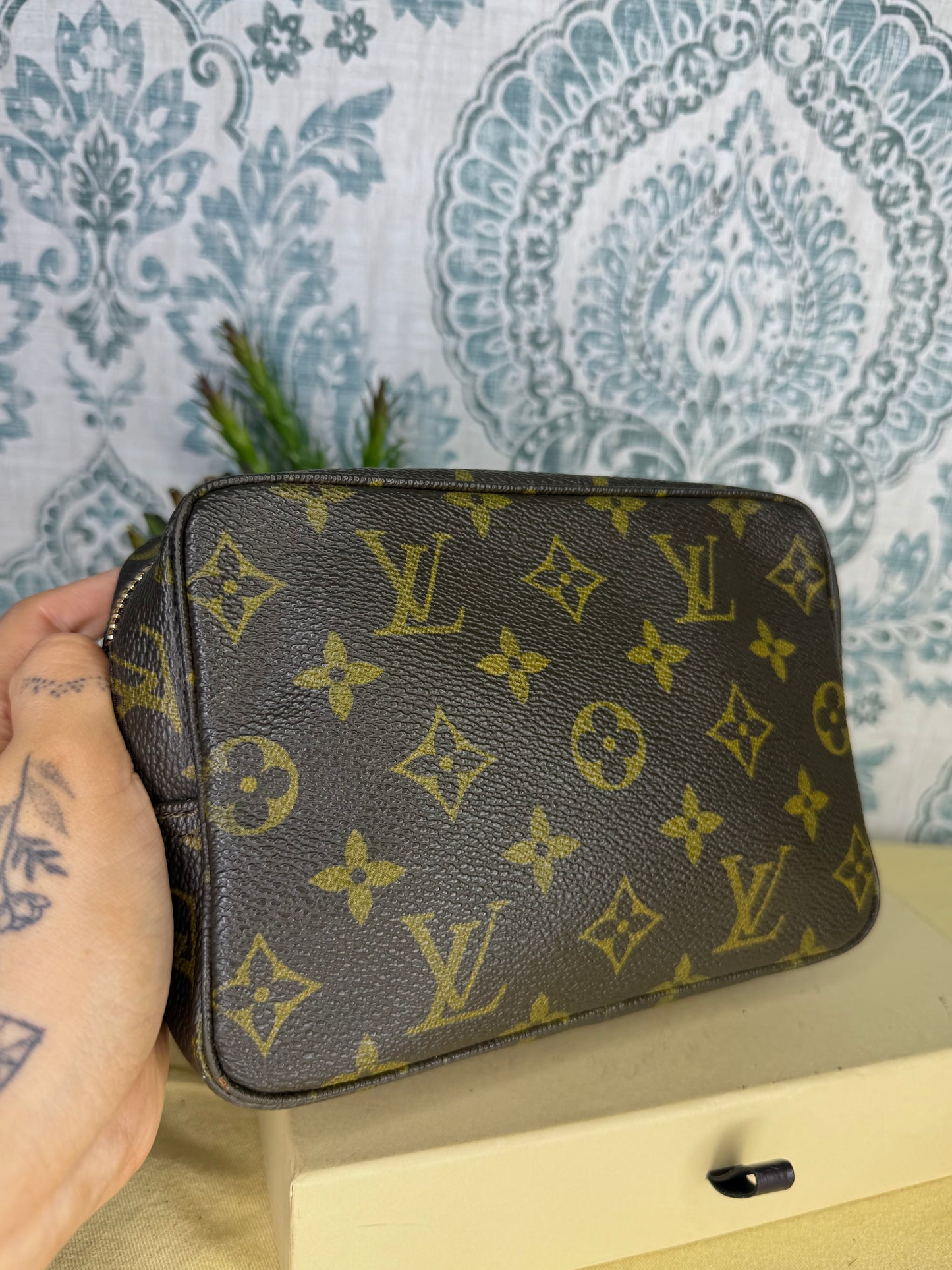 Louis Vuitton Trousse 18