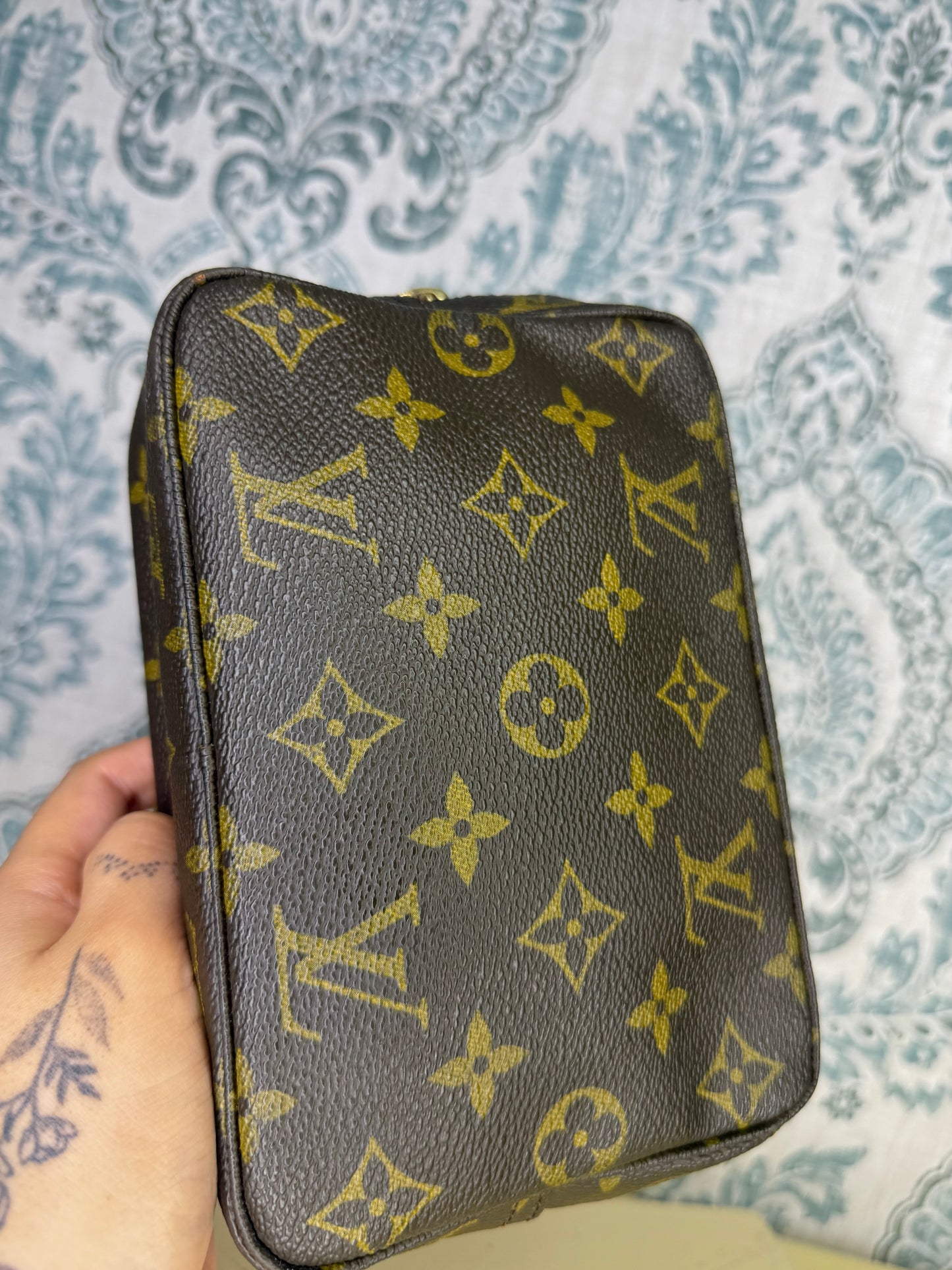 Louis Vuitton Trousse 18