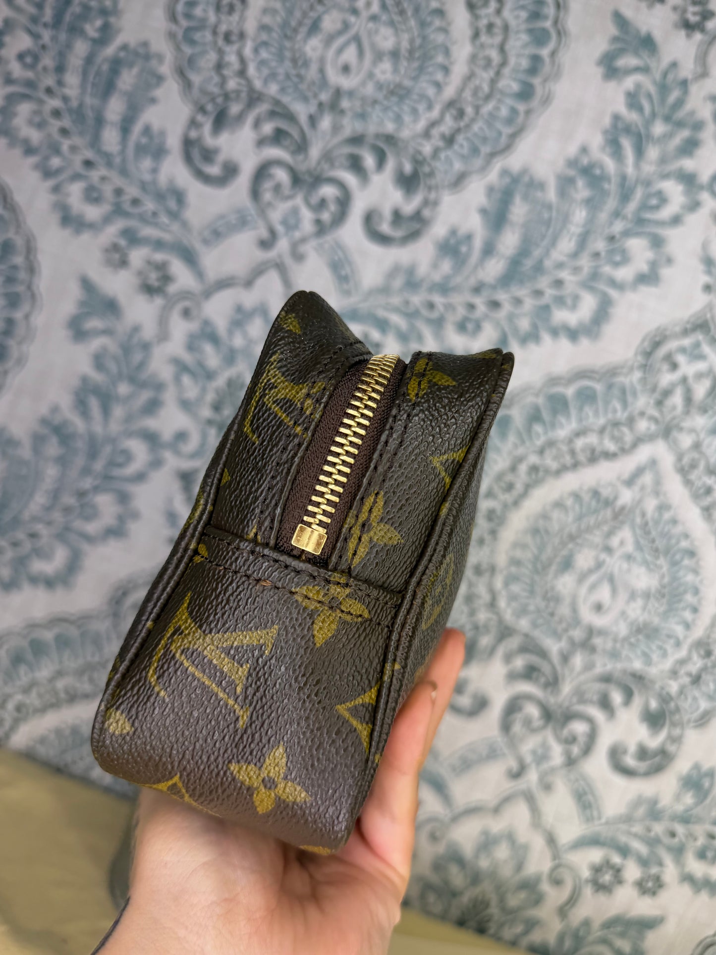 Louis Vuitton Trousse 18