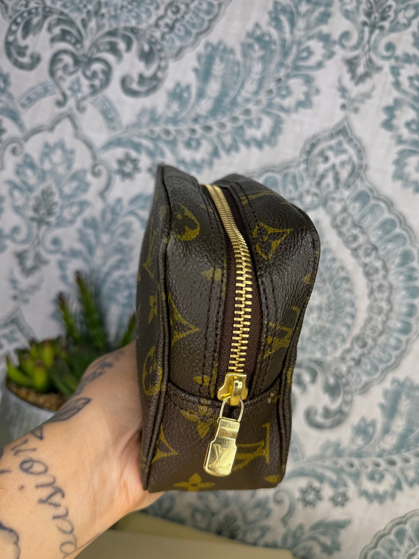 Louis Vuitton Trousse 18