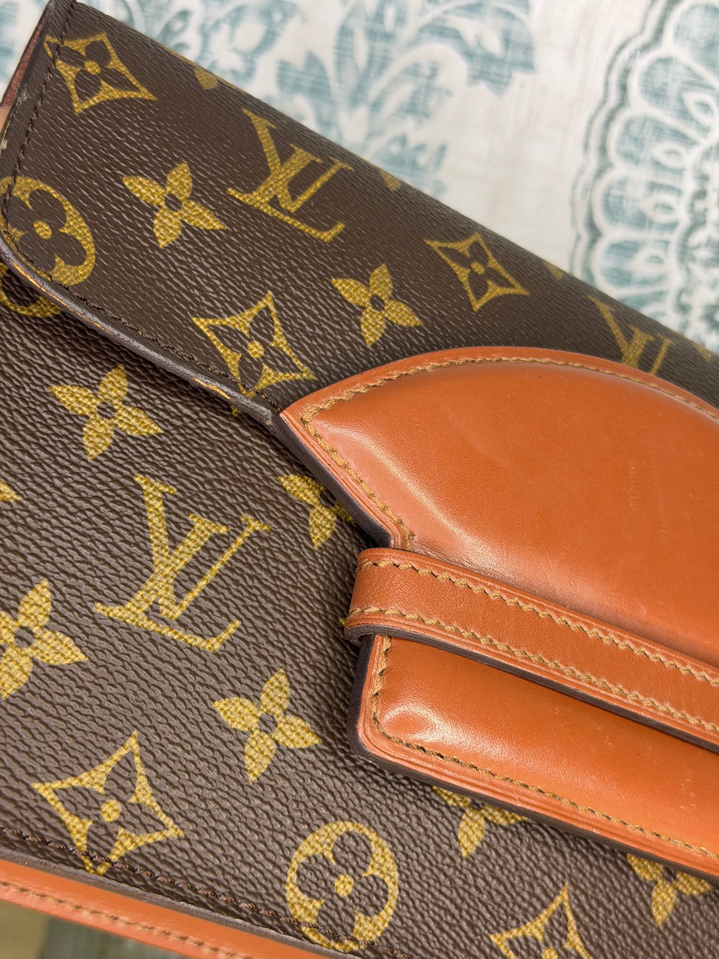 Louis Vuitton Chaillot Clutch