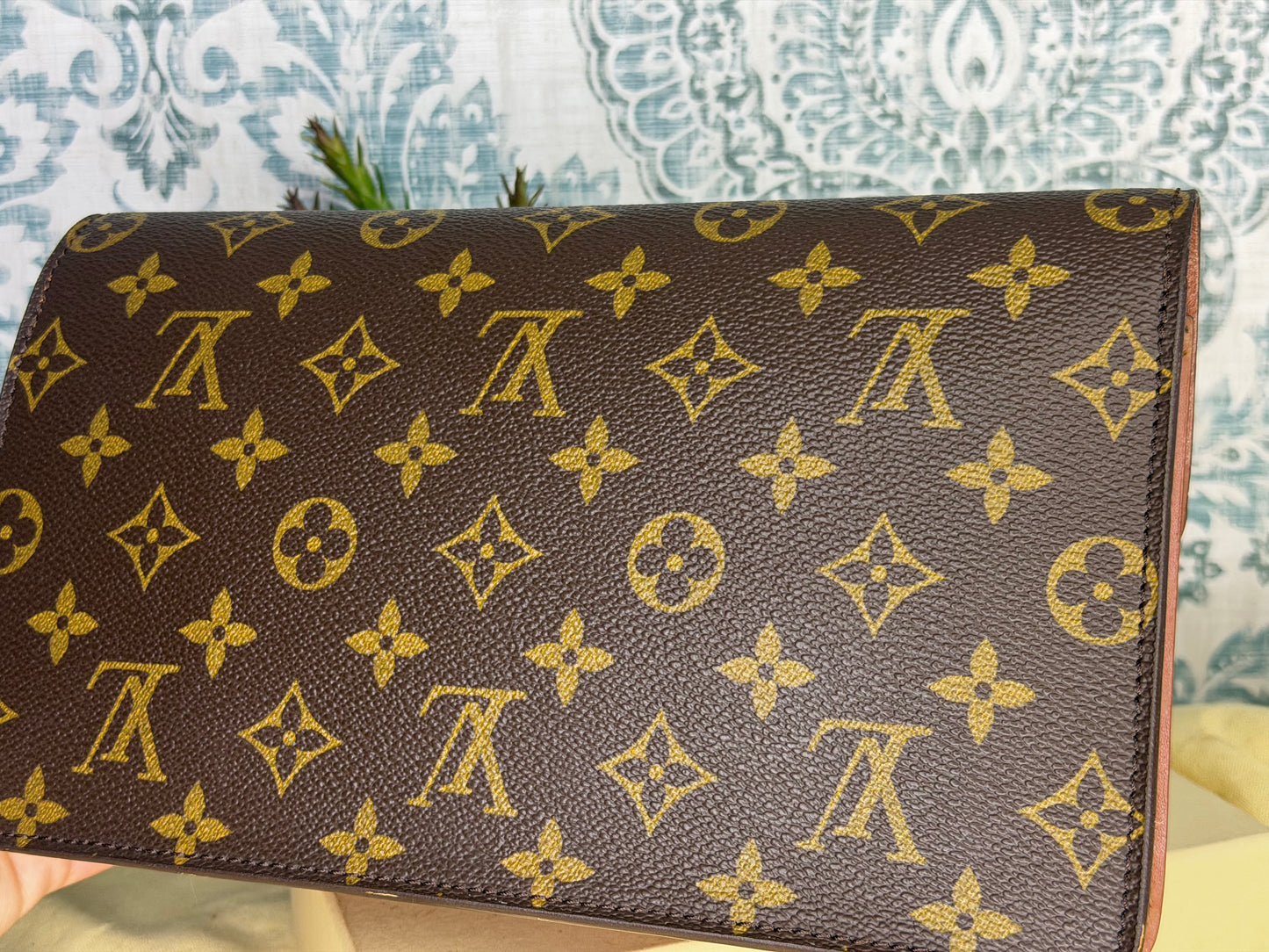 Louis Vuitton Chaillot Clutch