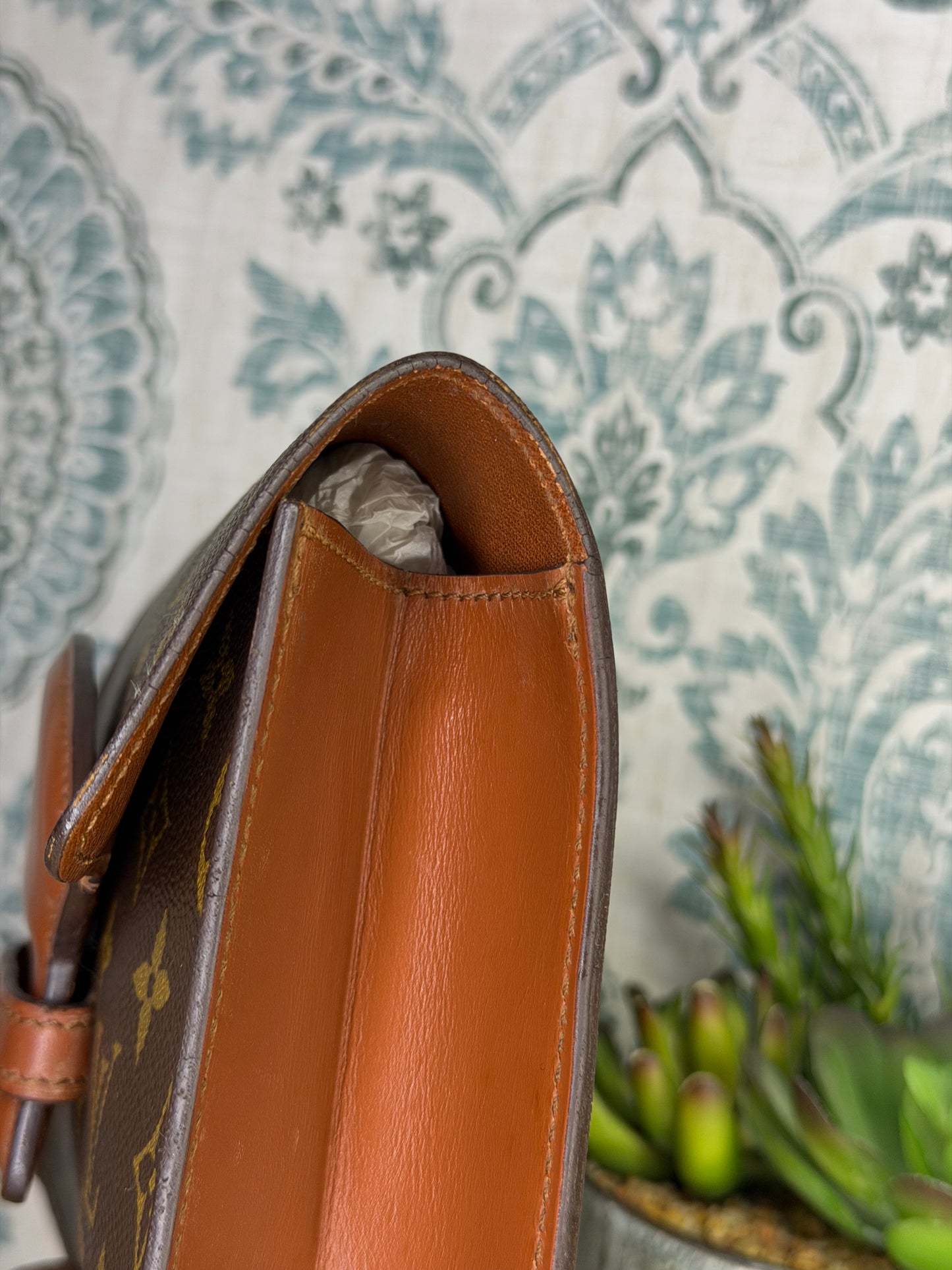 Louis Vuitton Chaillot Clutch