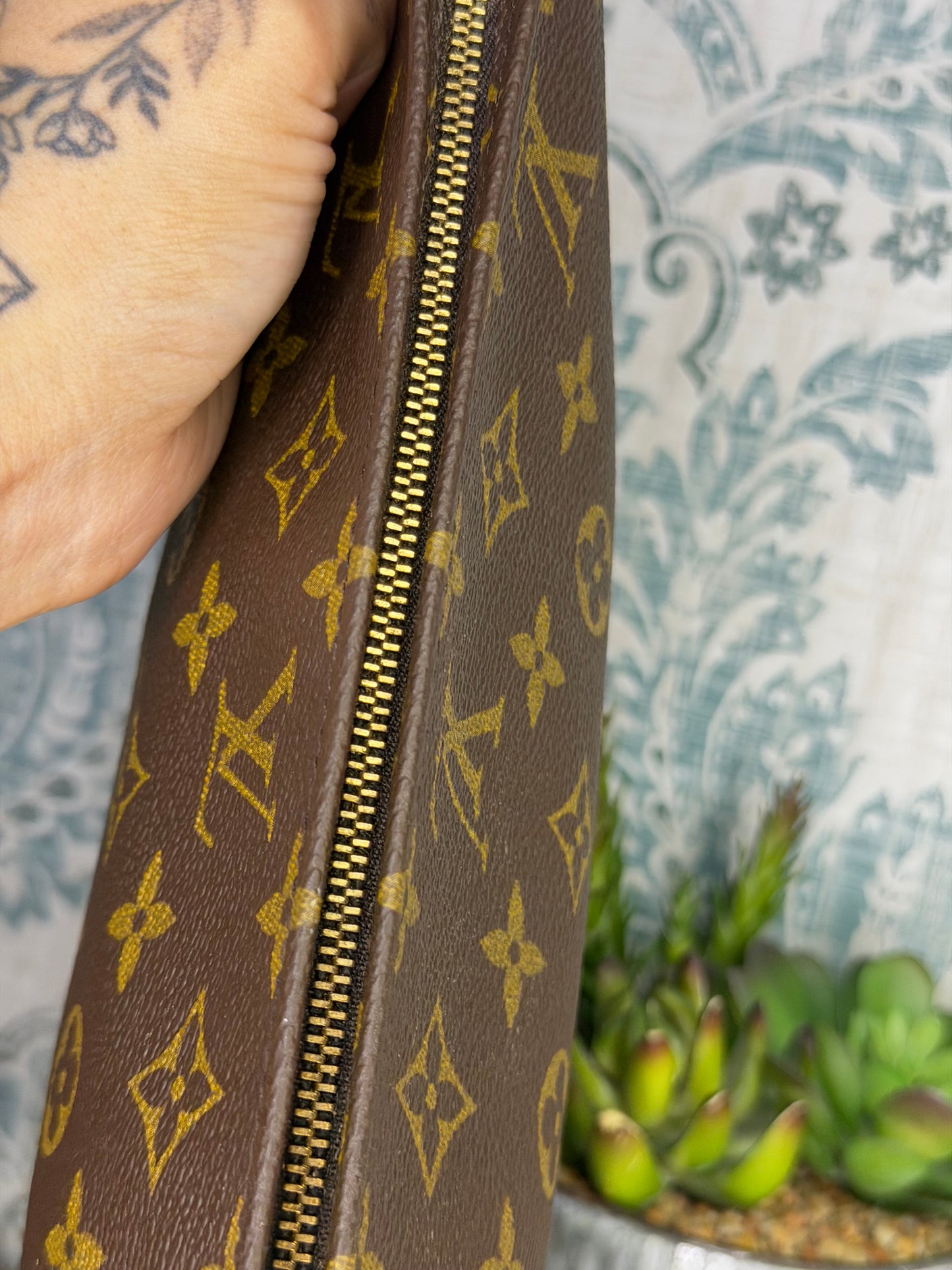 Louis Vuitton Monogram Toiletry 26 #1