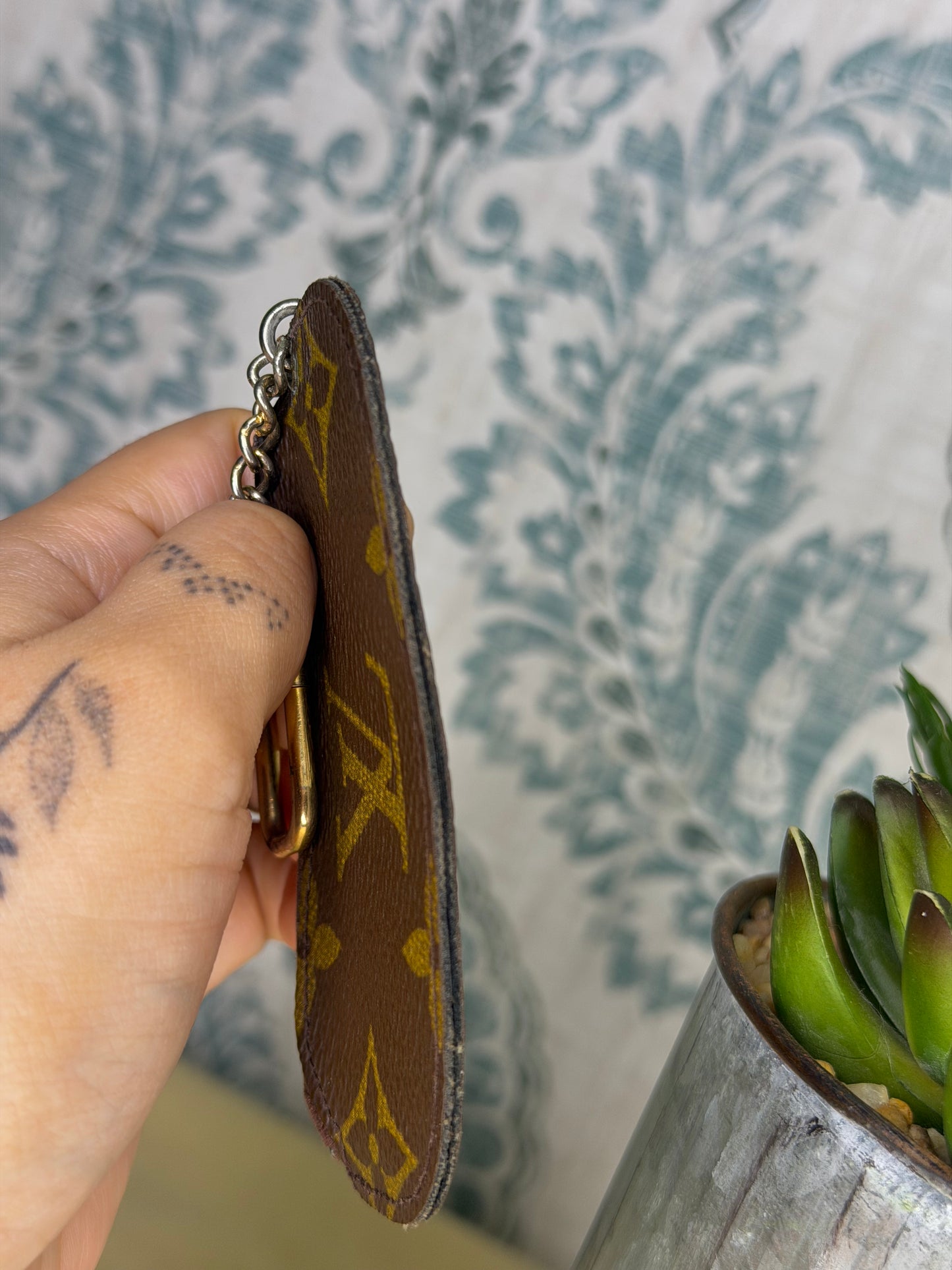 Louis Vuitton Etui Crepia Keyholder / Coin Purse
