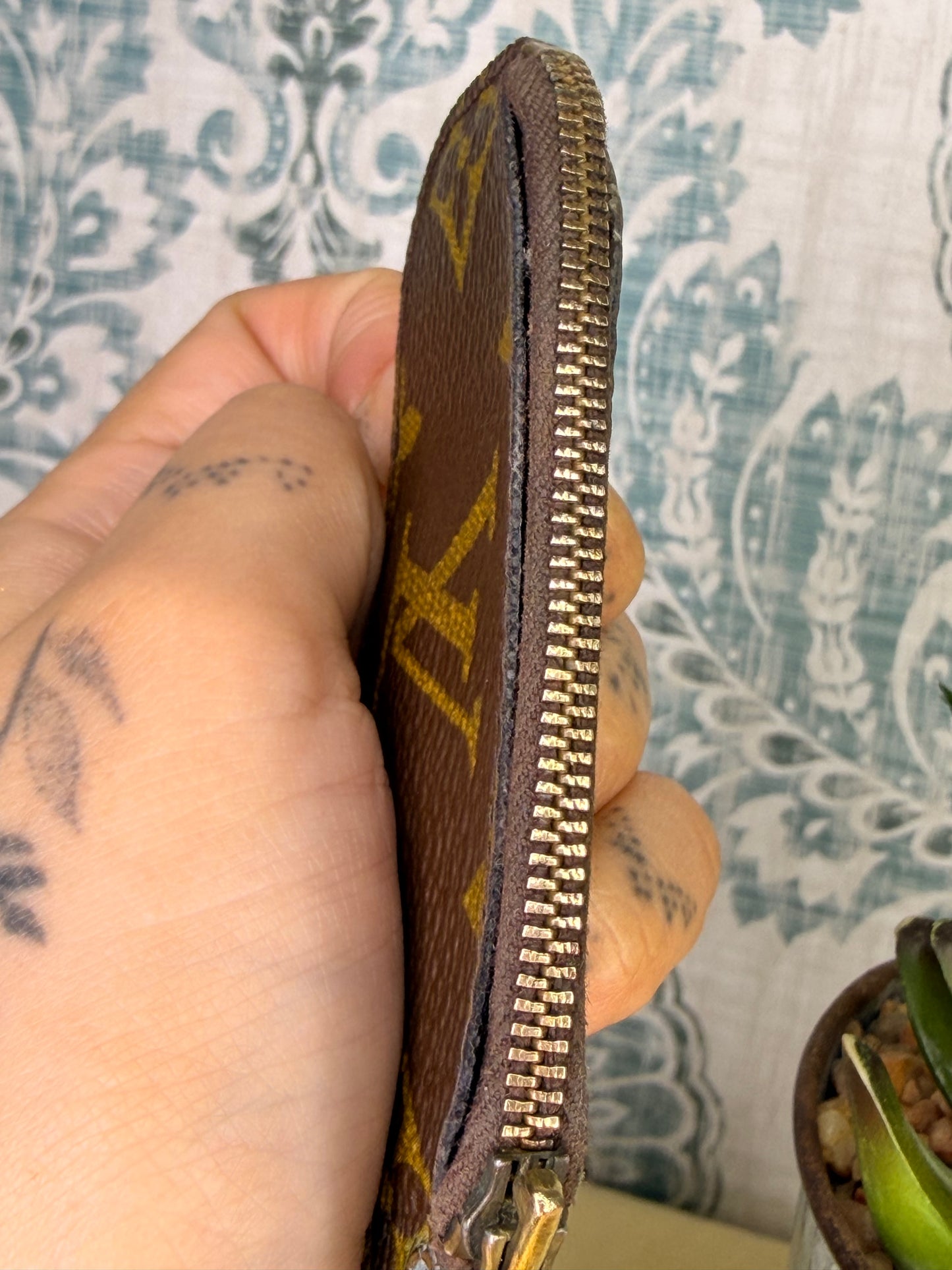 Louis Vuitton Etui Crepia Keyholder / Coin Purse