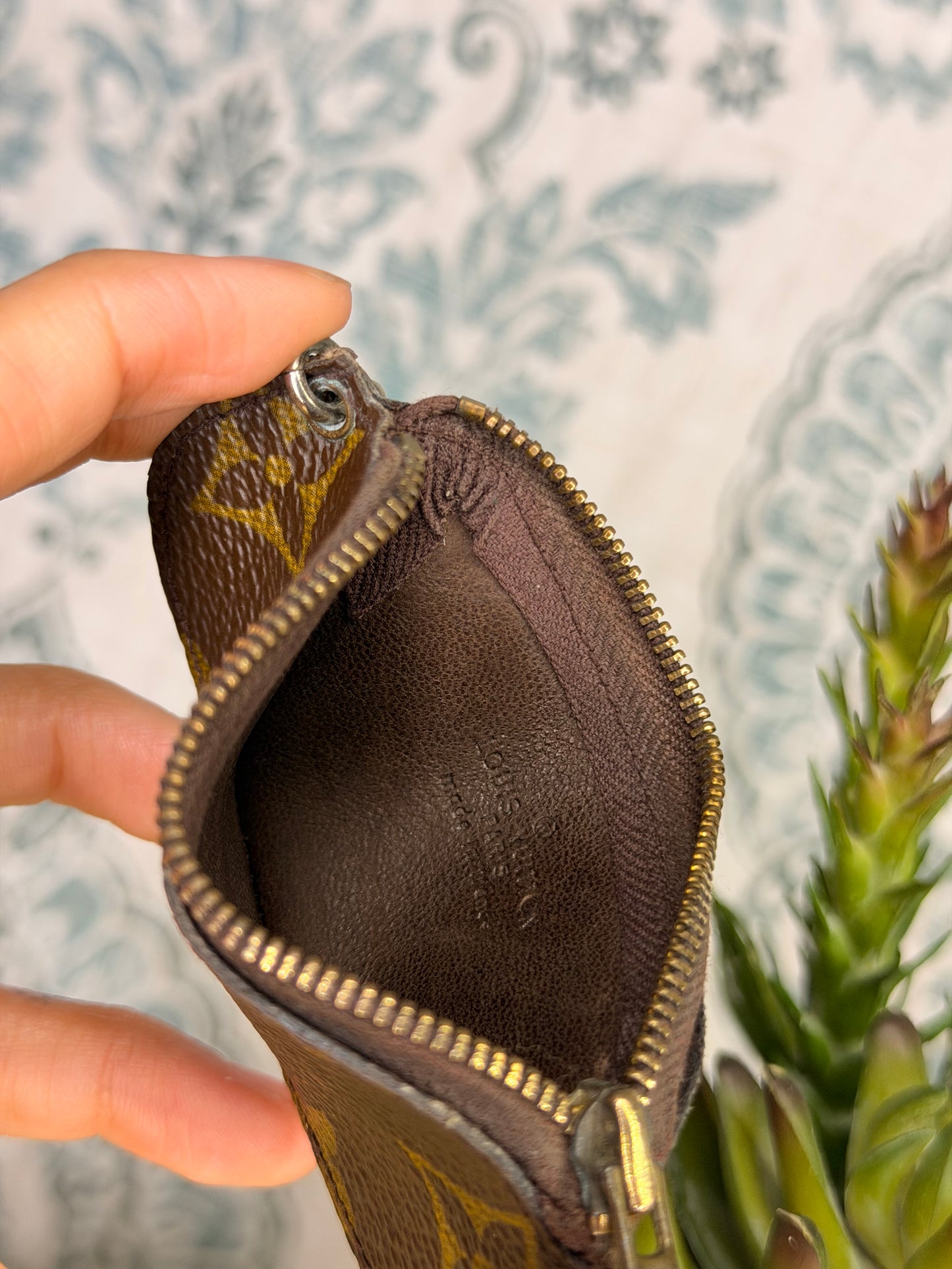Louis Vuitton Etui Crepia Keyholder / Coin Purse