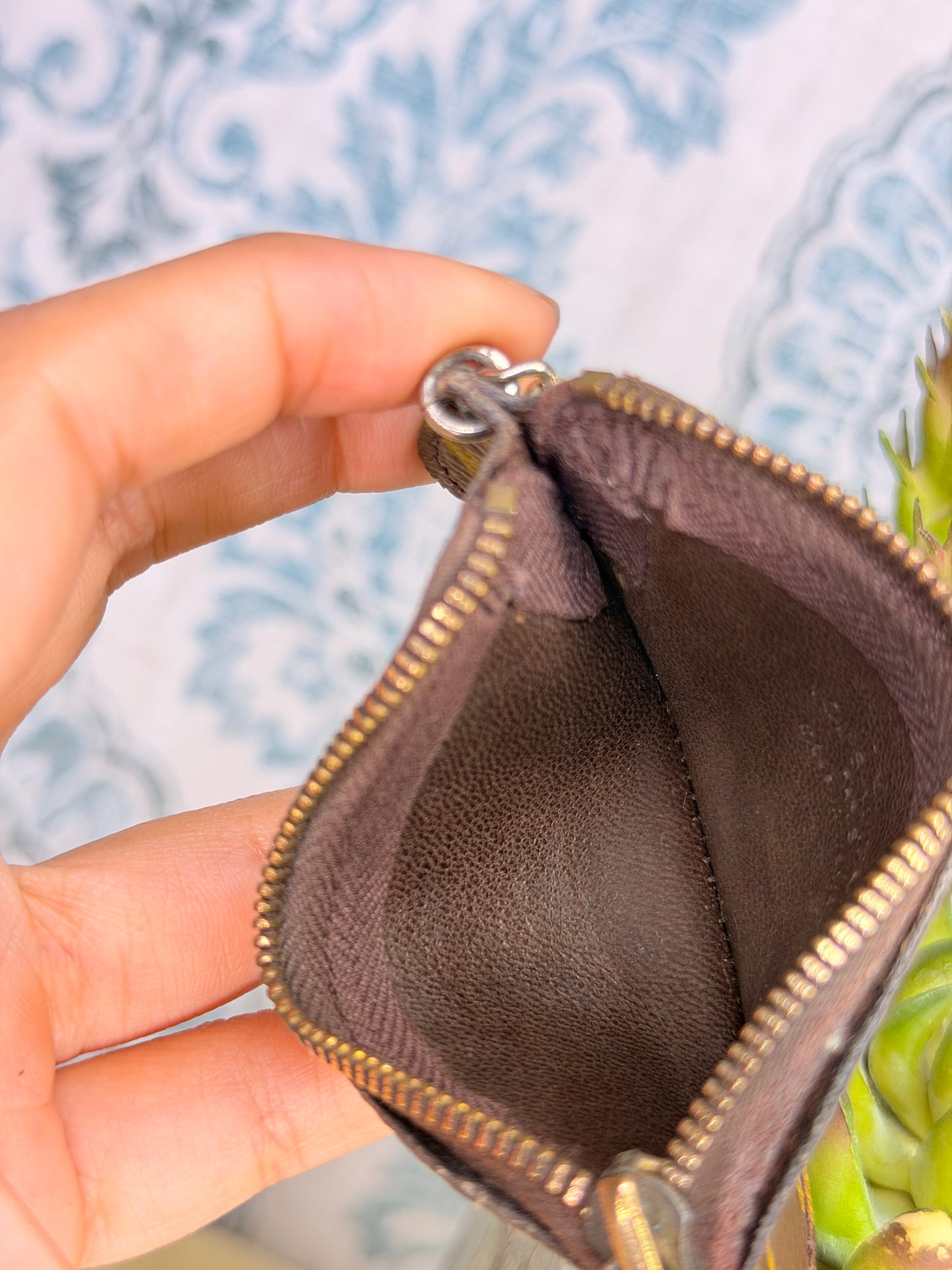Louis Vuitton Etui Crepia Keyholder / Coin Purse